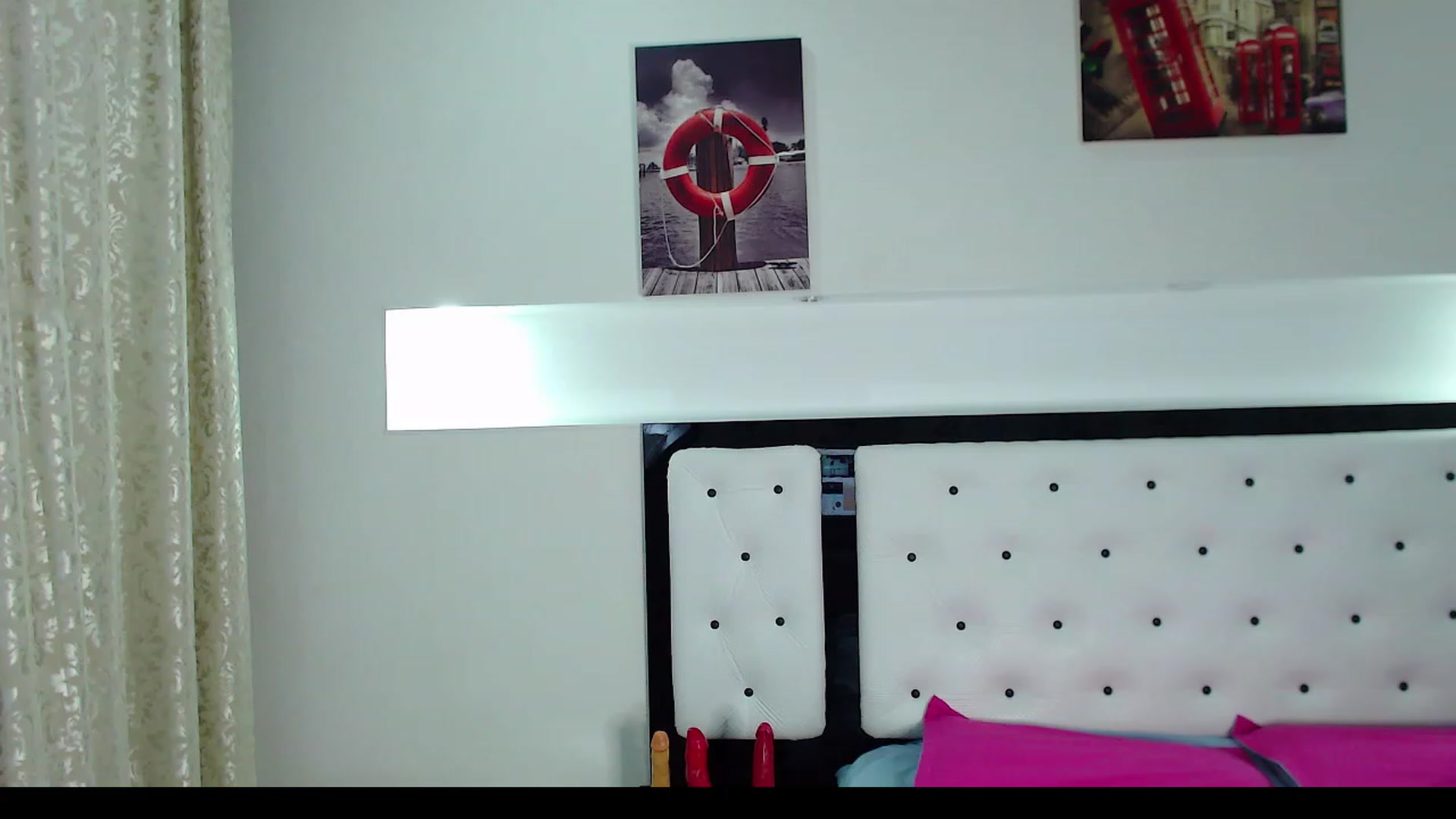 Gallery image thumbnail from Lilly_1's myfreecams stream on, 03/30/2023, 18:19 image 7 of 20