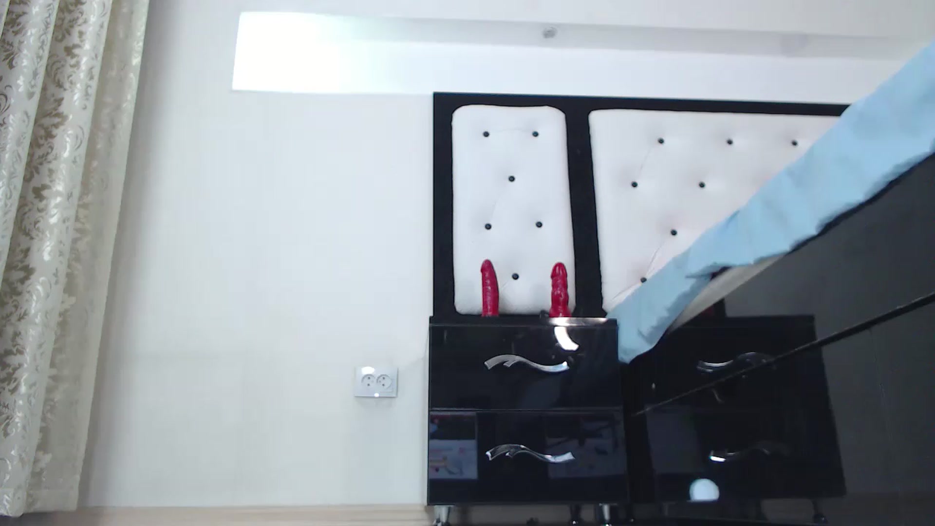 Gallery image thumbnail from Lilly_1's myfreecams stream on, 05/20/2023, 16:54 image 7 of 20