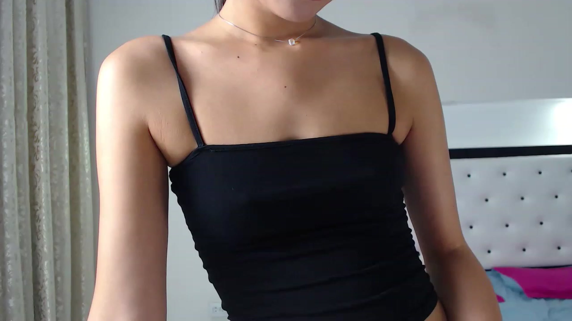 Gallery image thumbnail from Lilly_1's myfreecams stream on, 06/28/2023, 01:39 image 20 of 20