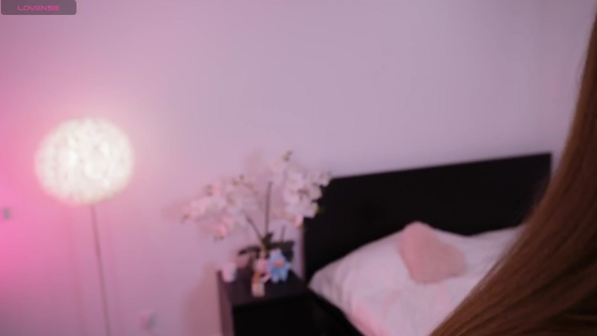 Gallery image thumbnail from Lilly_Colins's myfreecams stream on, 06/02/2025, 04:12 image 6 of 20