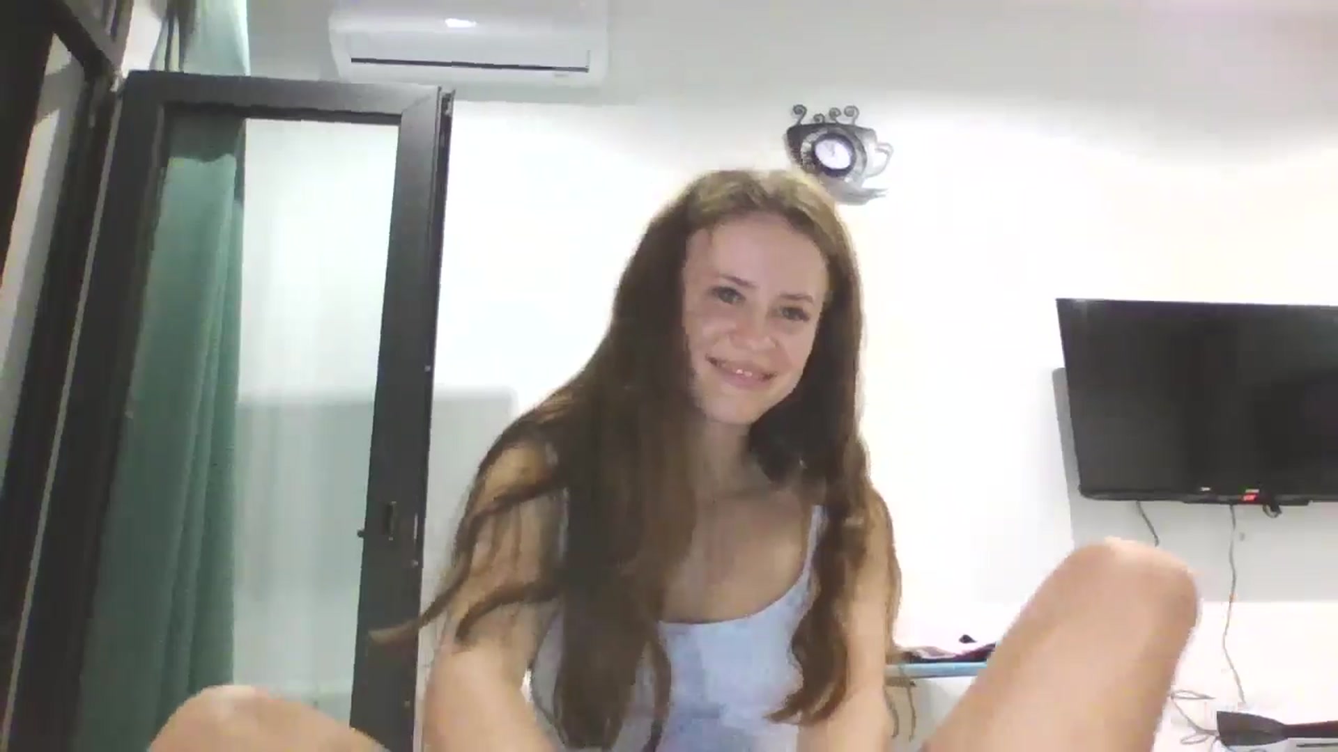 Gallery image thumbnail from Lilly_Kersus's myfreecams stream on, 08/24/2024, 20:07 image 5 of 20