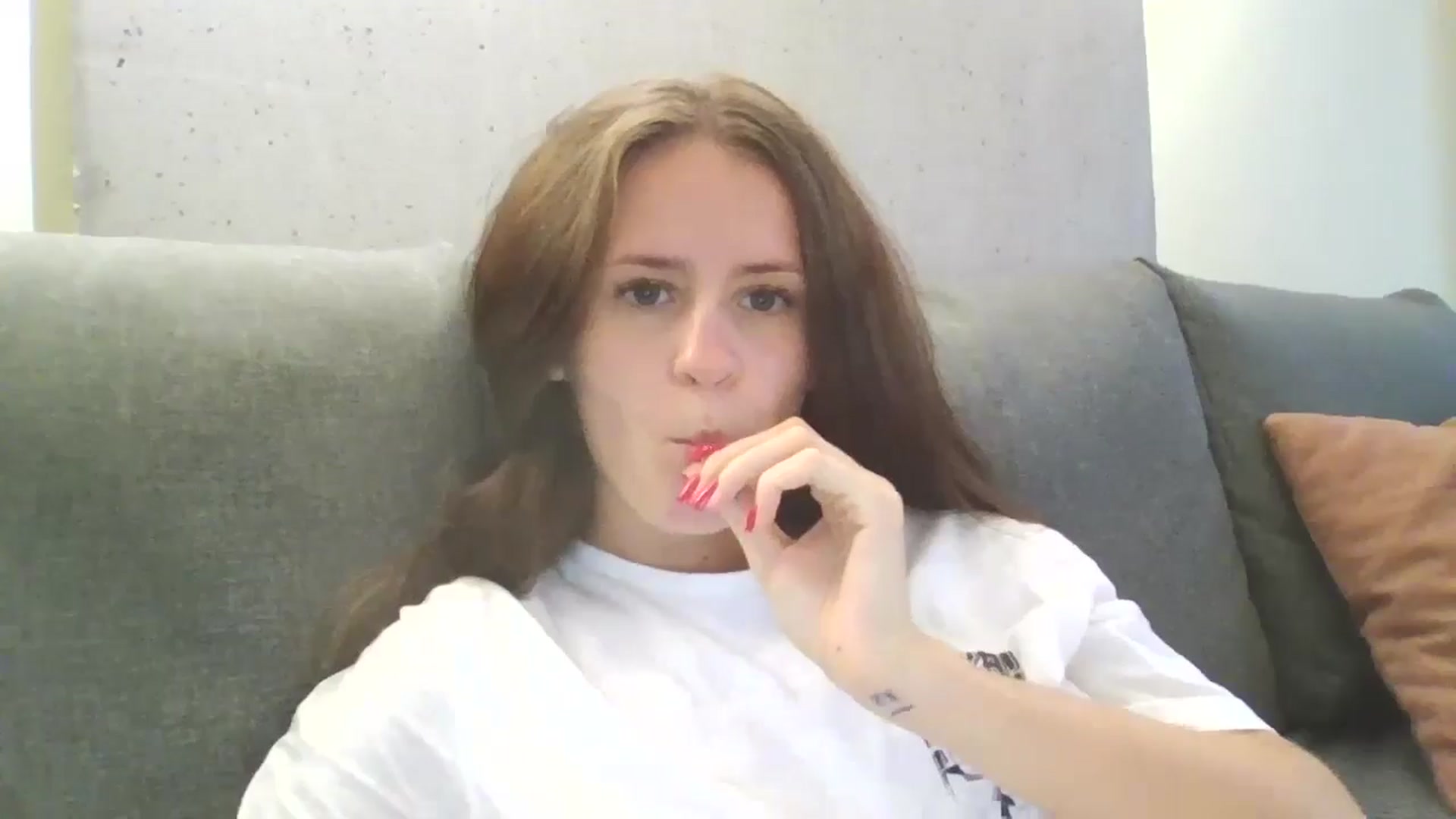 Gallery image thumbnail from Lilly_Kersus's myfreecams stream on, 08/28/2024, 14:28 image 12 of 20