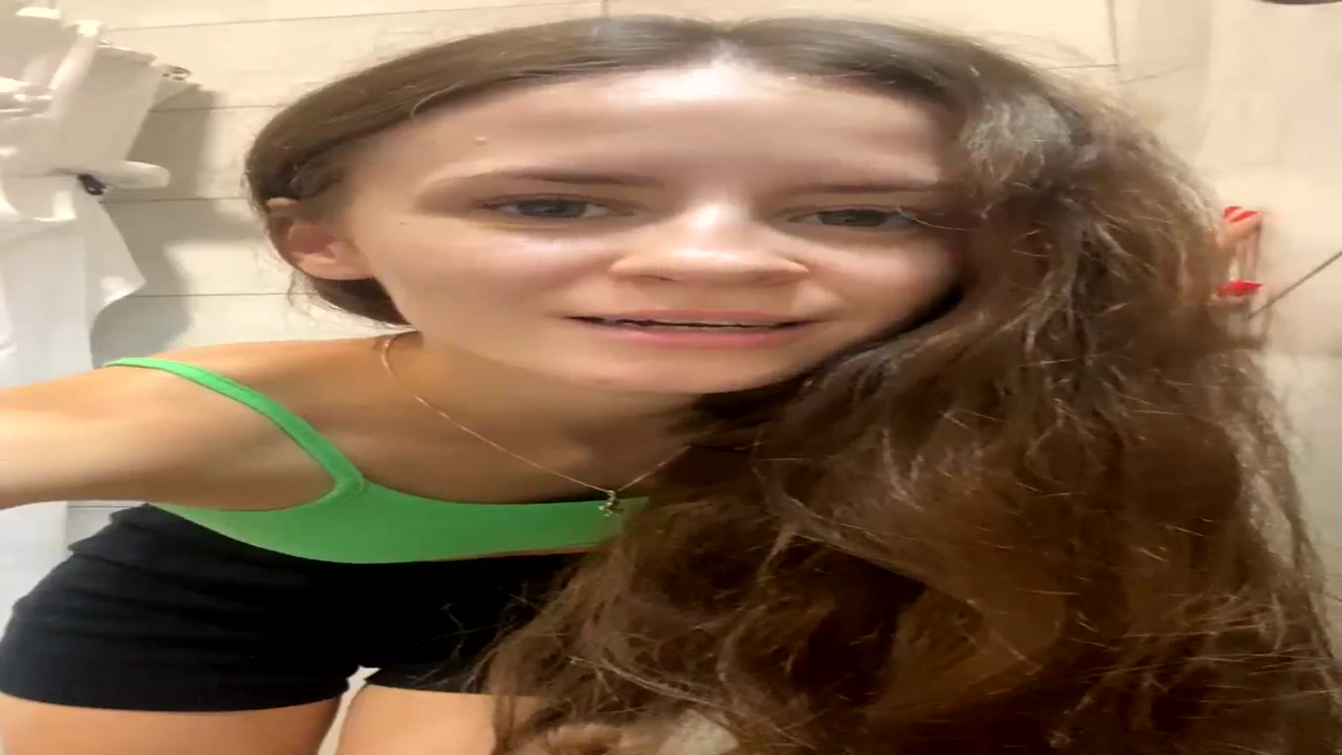 Gallery image thumbnail from Lilly_Kersus's myfreecams stream on, 09/02/2024, 12:55 image 2 of 20