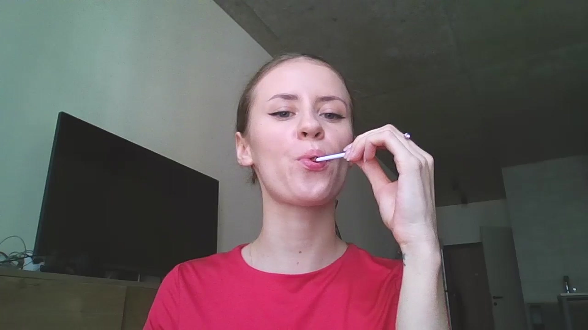 Gallery image thumbnail from Lilly_Kersus's myfreecams stream on, 10/07/2024, 11:22 image 10 of 20