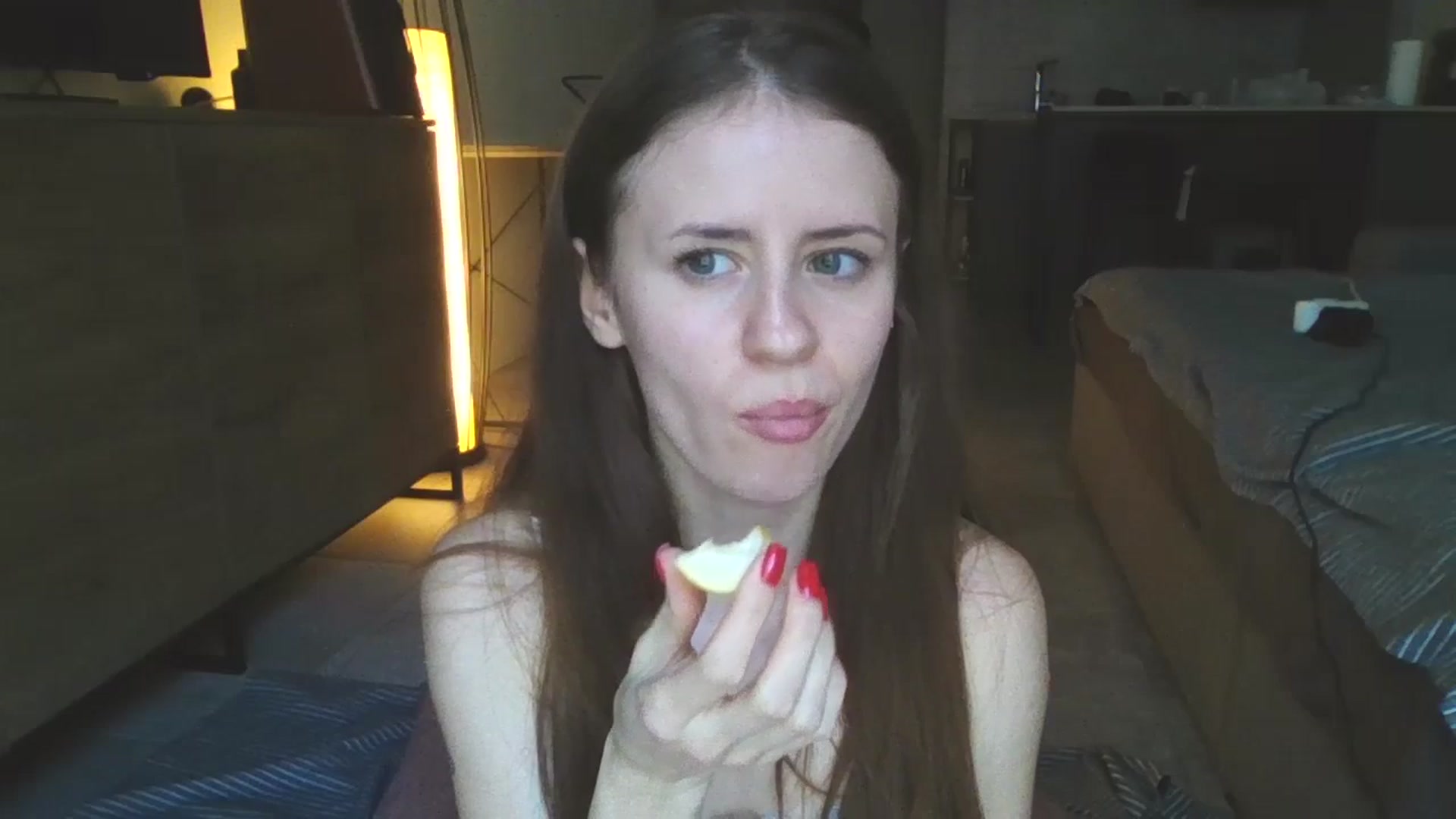 Gallery image thumbnail from Lilly_Kersus's myfreecams stream on, 12/20/2024, 13:19 image 3 of 20