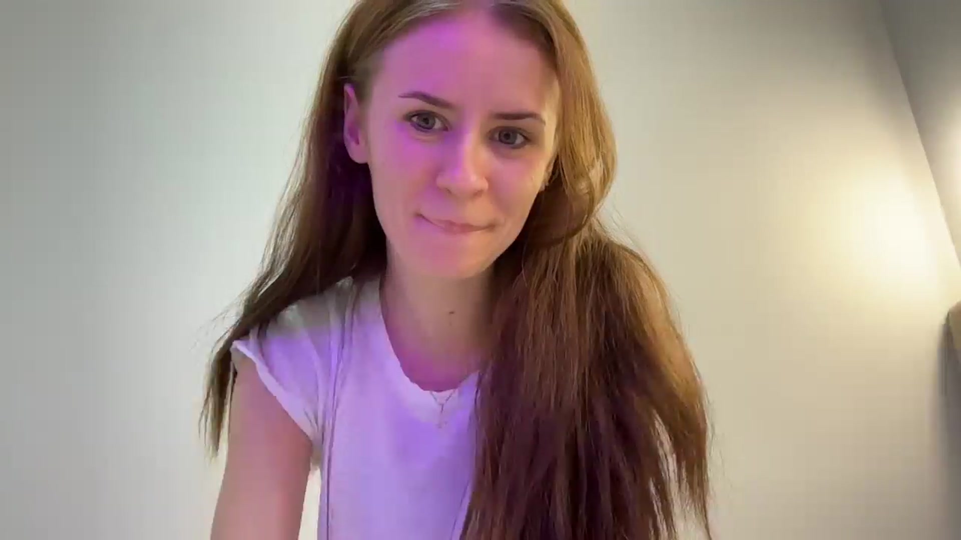Gallery image thumbnail from Lilly_Kersus's myfreecams stream on, 11/14/2025, 19:04 image 17 of 20