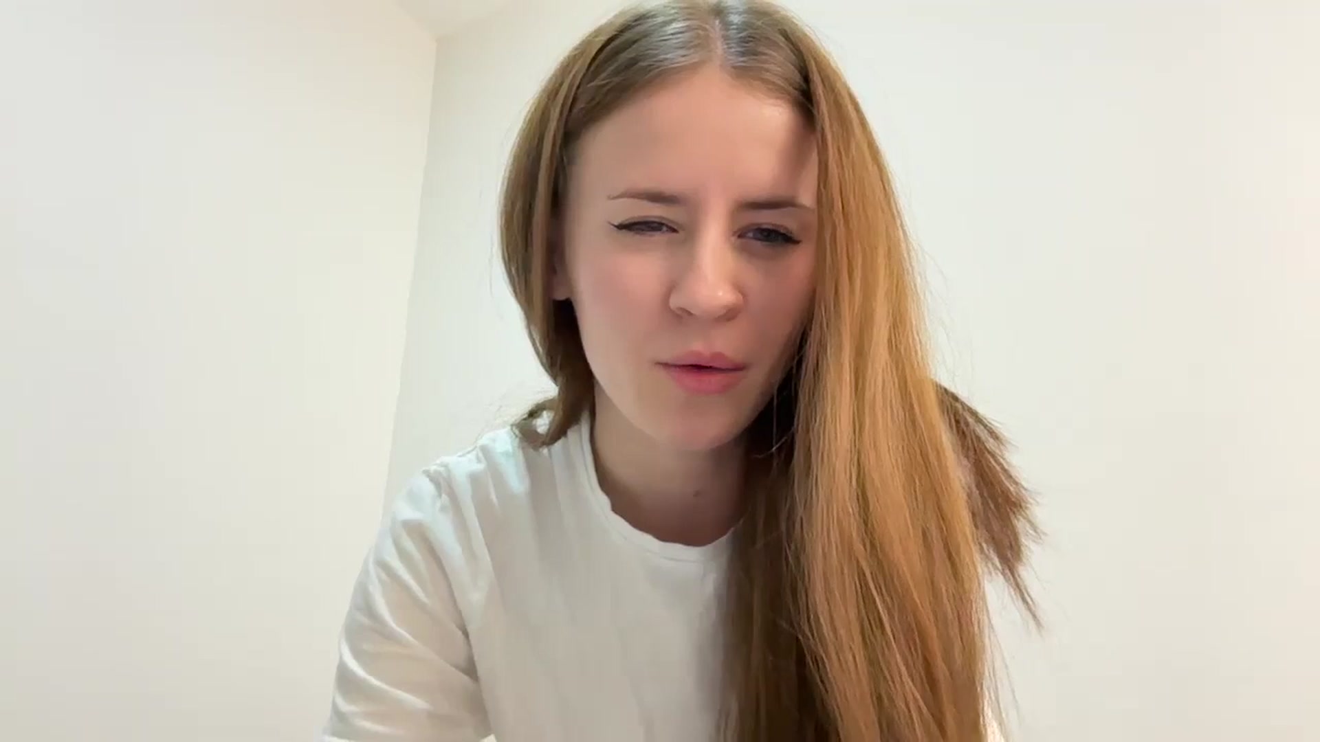 Gallery image thumbnail from Lilly_Kersus's myfreecams stream on, 11/23/2025, 18:08 image 9 of 20