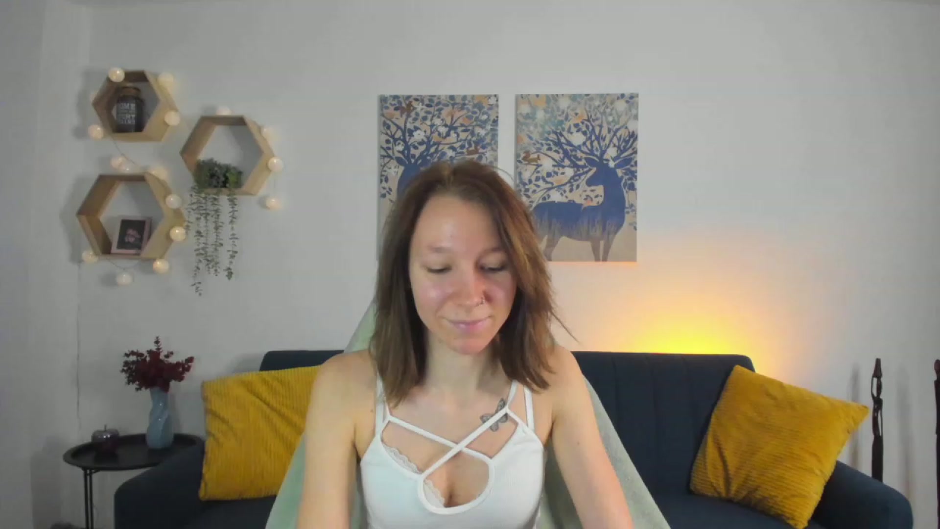 Gallery image thumbnail from Lilly_Love18's myfreecams stream on, 02/18/2023, 14:34 image 16 of 20
