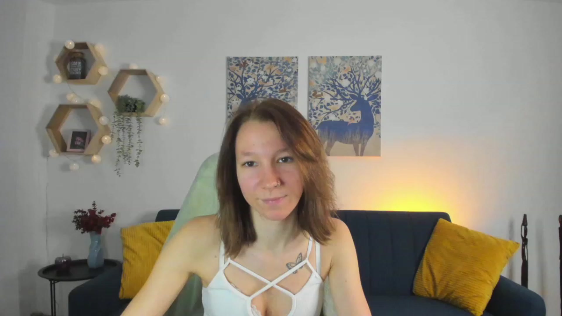 Gallery image thumbnail from Lilly_Love18's myfreecams stream on, 02/18/2023, 14:34 image 1 of 20