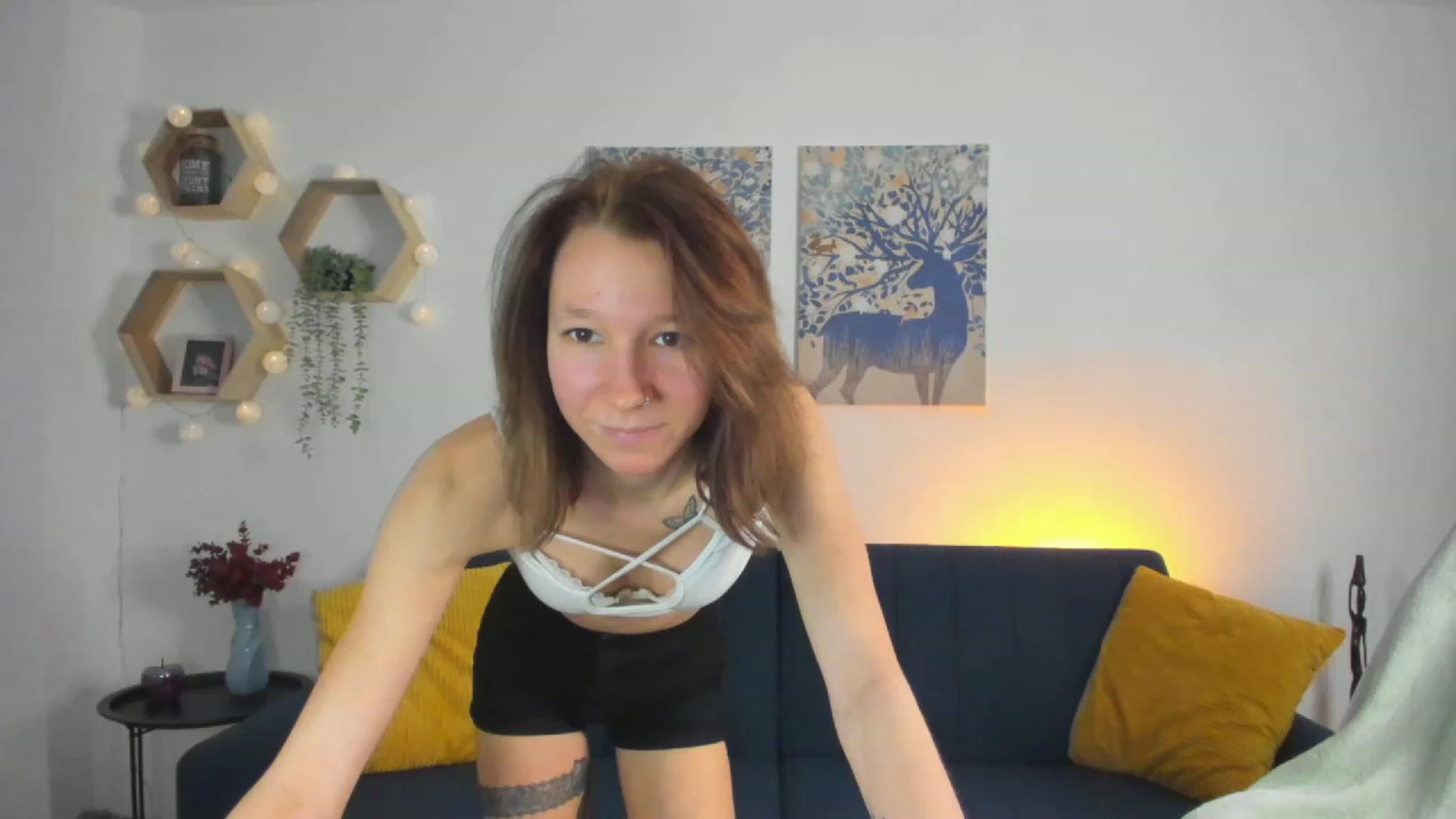 Gallery image thumbnail from Lilly_Love18's myfreecams stream on, 02/18/2023, 14:34 image 14 of 20