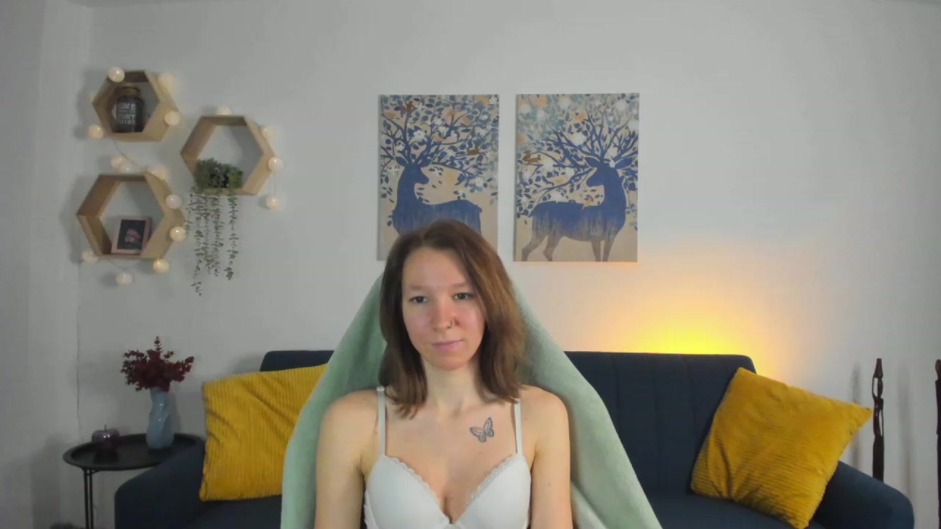 Gallery image thumbnail from Lilly_Love18's myfreecams stream on, 02/18/2023, 16:30 image 10 of 20