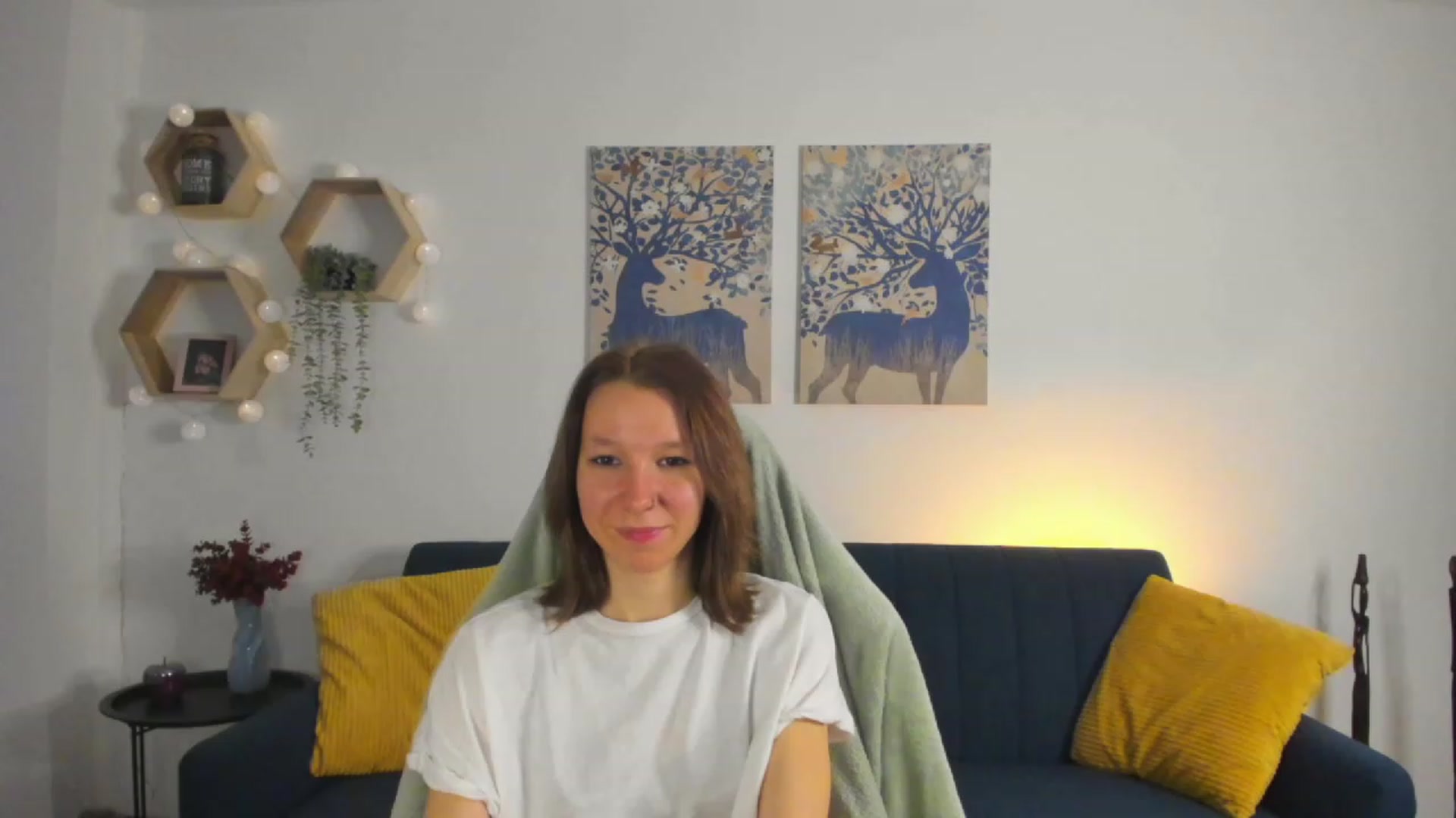 Gallery image thumbnail from Lilly_Love18's myfreecams stream on, 02/19/2023, 15:06 image 19 of 20