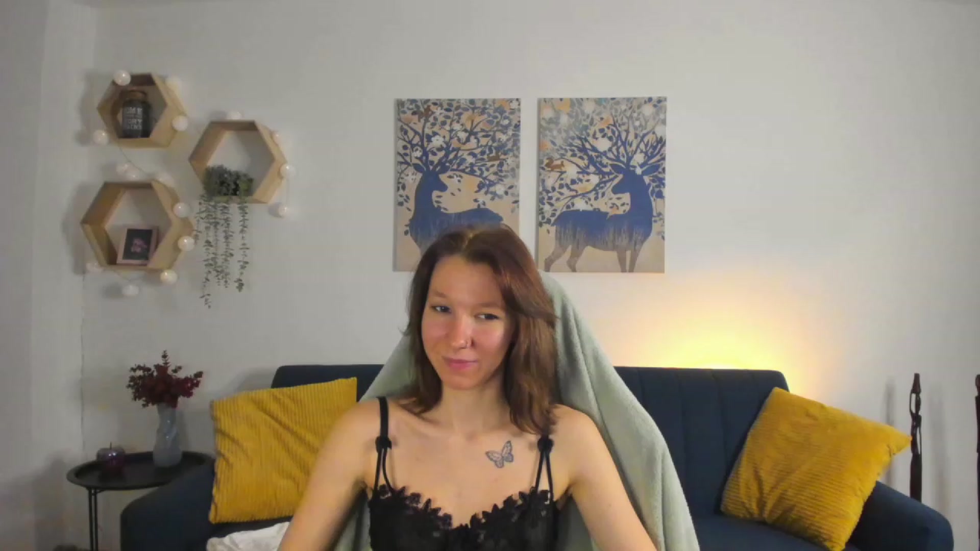 Gallery image thumbnail from Lilly_Love18's myfreecams stream on, 02/19/2023, 16:28 image 19 of 20