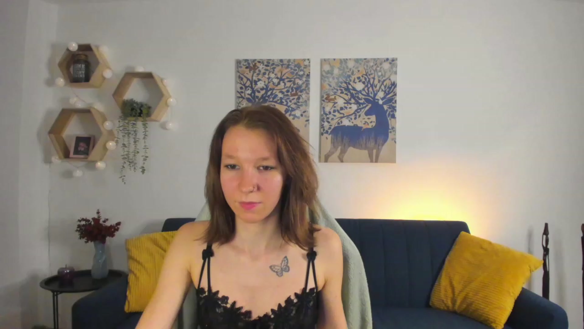 Gallery image thumbnail from Lilly_Love18's myfreecams stream on, 02/19/2023, 18:18 image 13 of 20