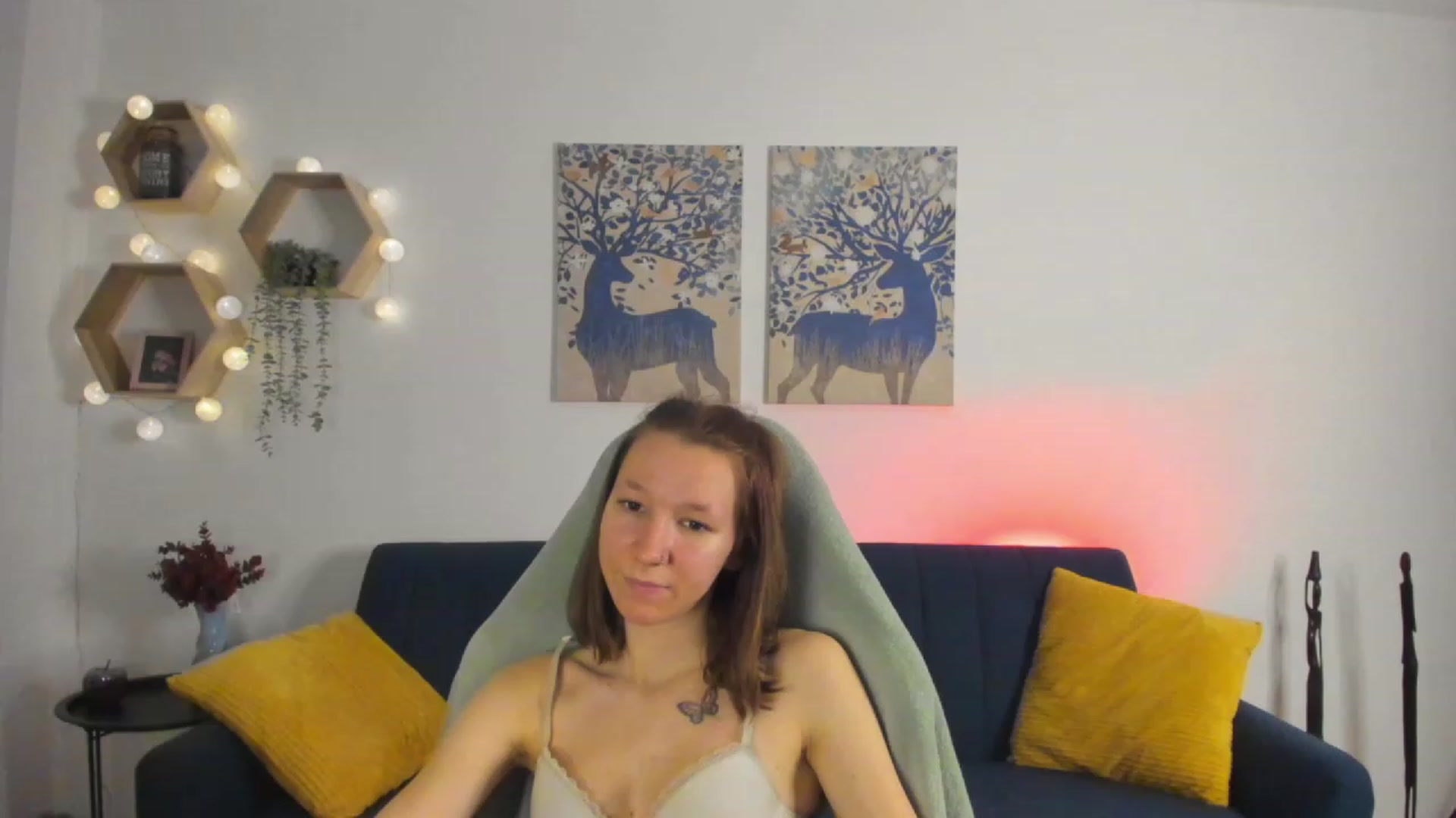 Gallery image thumbnail from Lilly_Love18's myfreecams stream on, 02/22/2023, 15:58 image 6 of 20