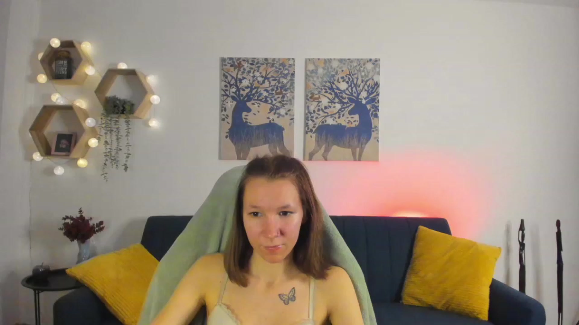 Gallery image thumbnail from Lilly_Love18's myfreecams stream on, 02/22/2023, 19:04 image 3 of 20