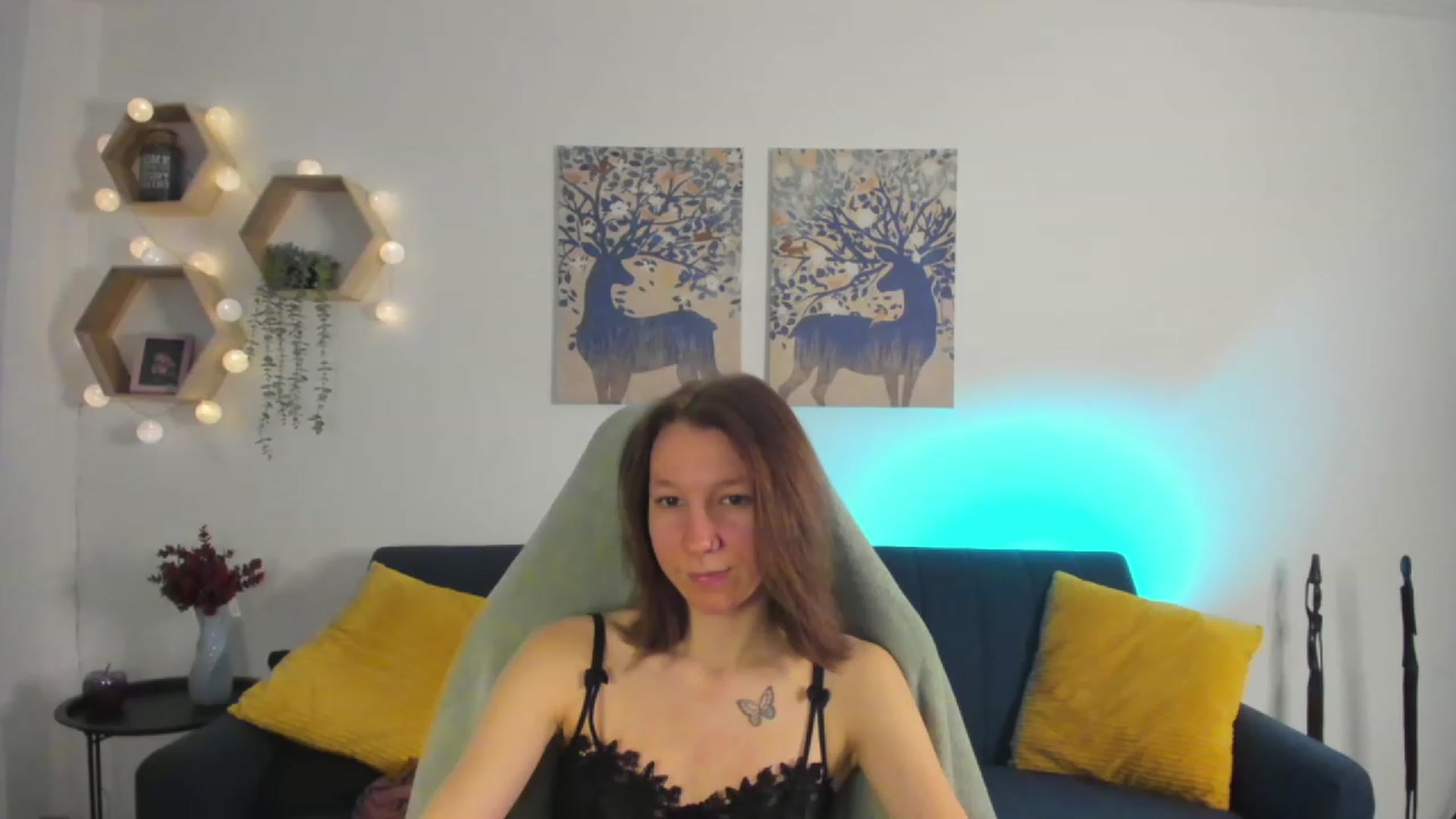 Gallery image thumbnail from Lilly_Love18's myfreecams stream on, 02/23/2023, 15:14 image 10 of 20