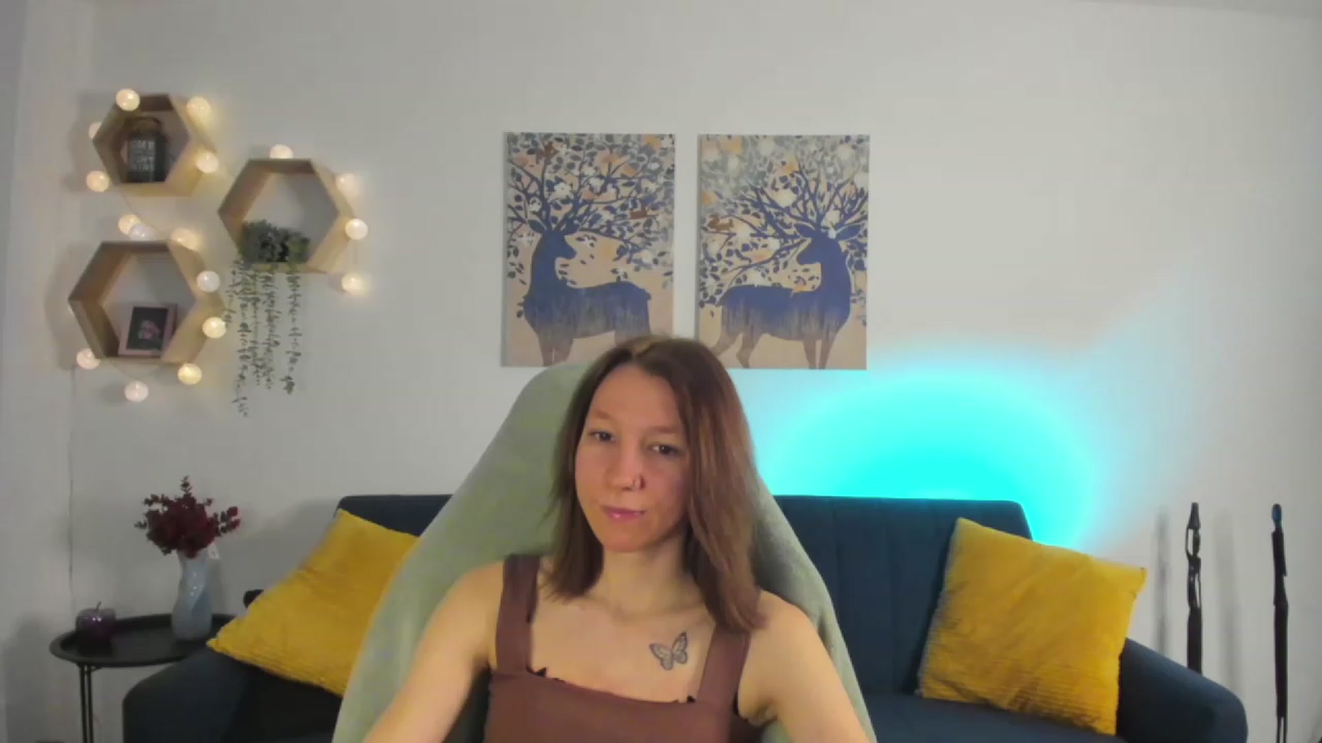 Gallery image thumbnail from Lilly_Love18's myfreecams stream on, 02/23/2023, 15:14 image 5 of 20