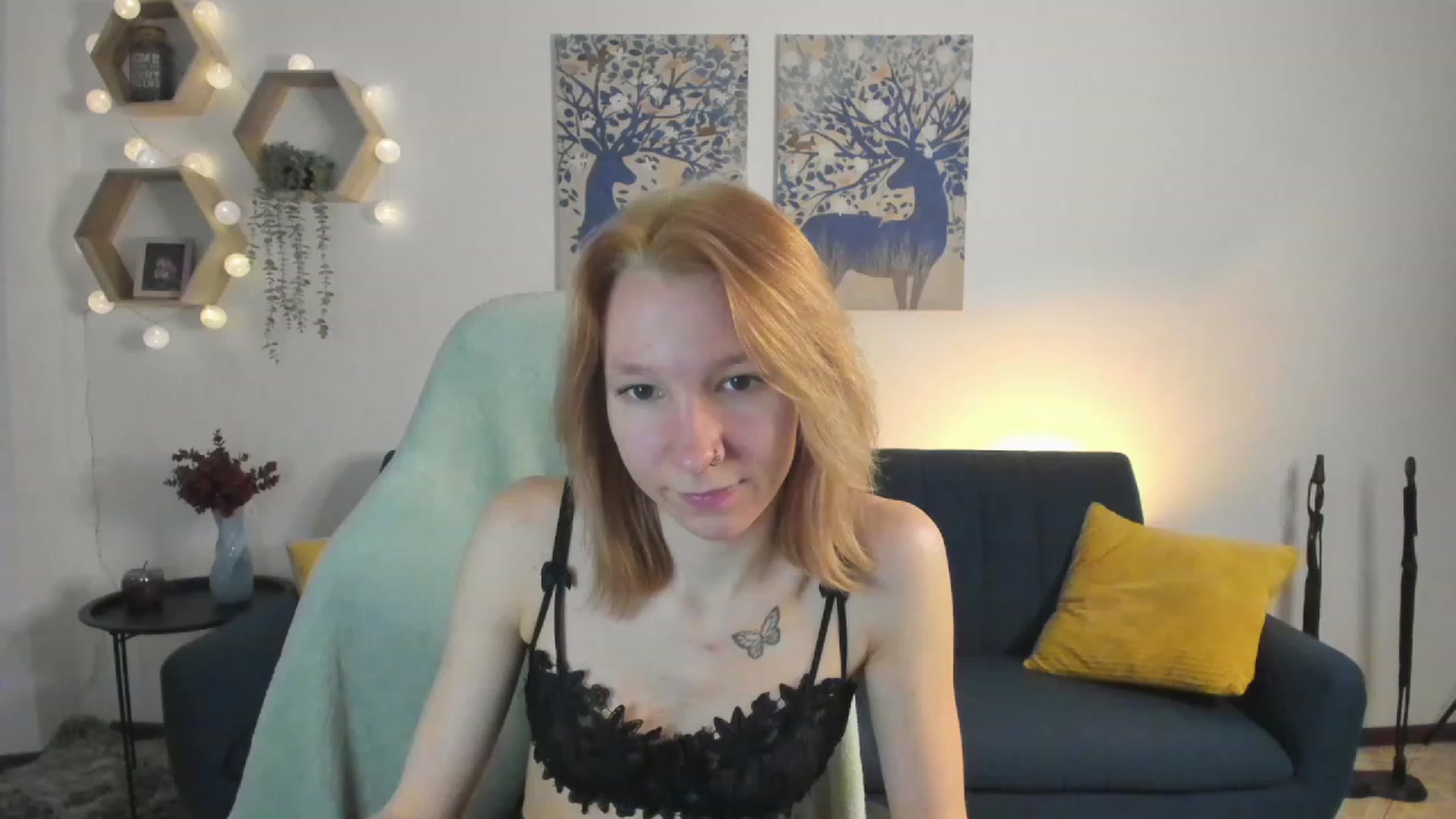 Gallery image thumbnail from Lilly_Love18's myfreecams stream on, 02/28/2023, 15:20 image 8 of 20