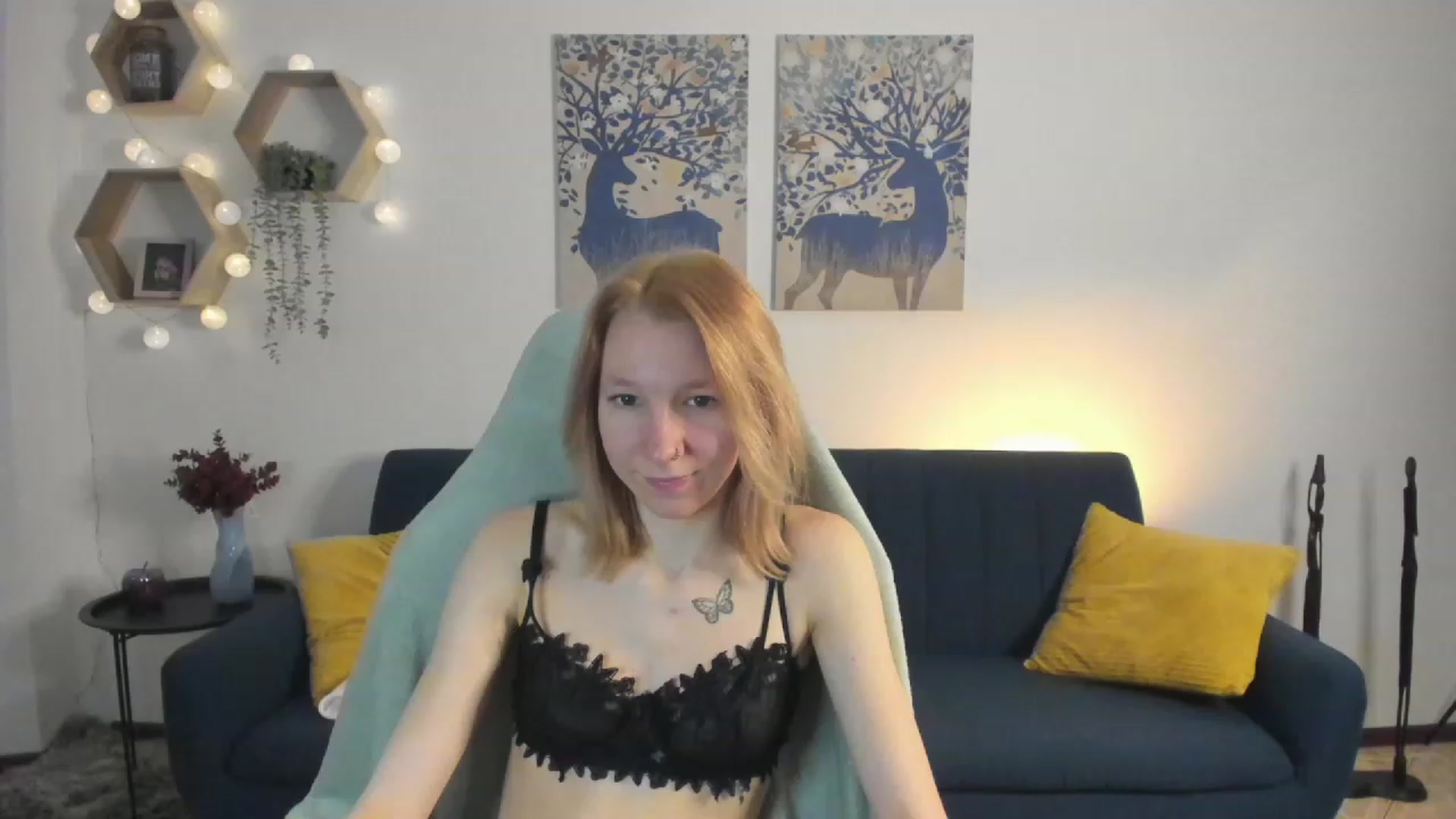 Gallery image thumbnail from Lilly_Love18's myfreecams stream on, 02/28/2023, 15:20 image 20 of 20