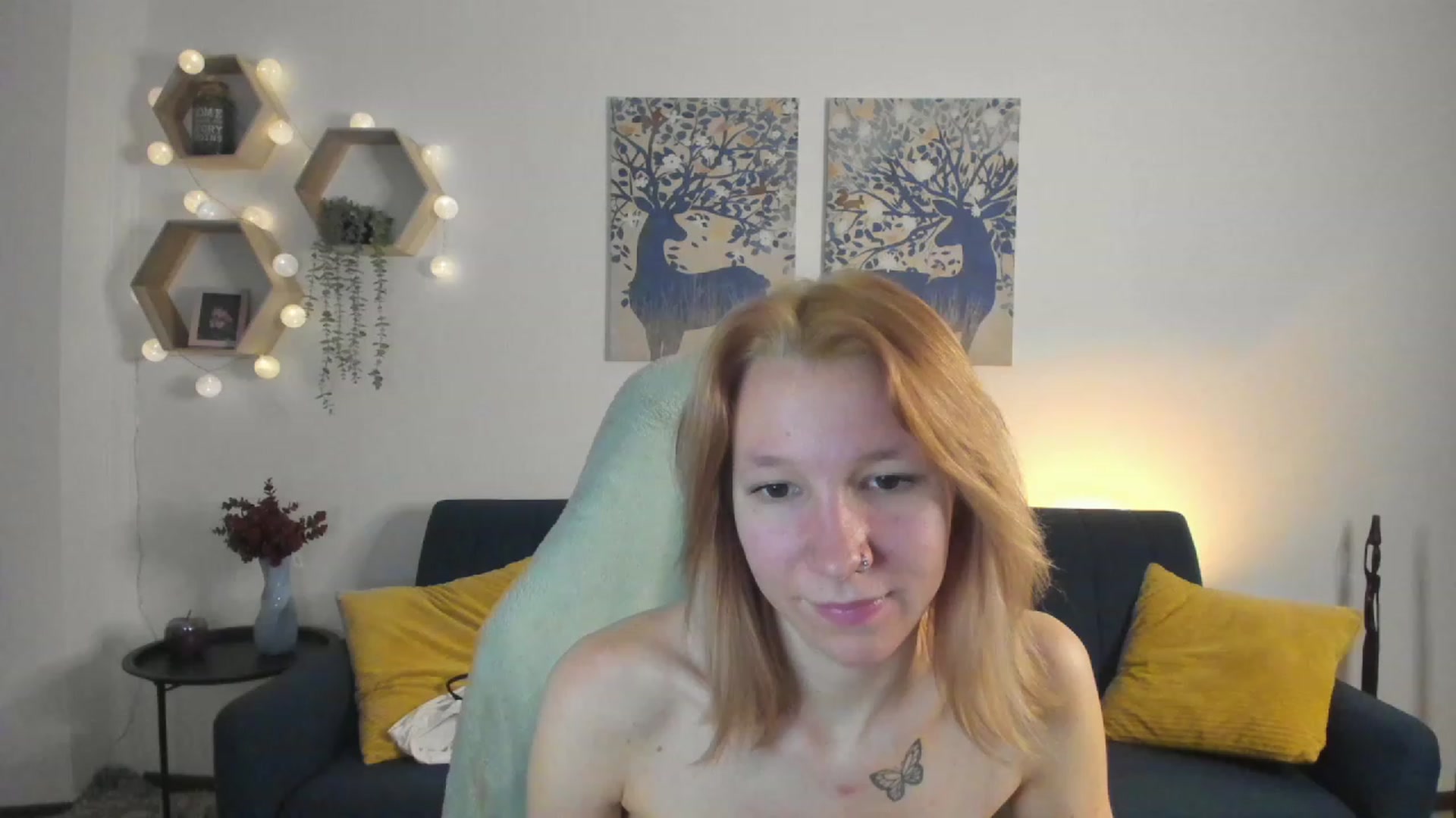 Gallery image thumbnail from Lilly_Love18's myfreecams stream on, 02/28/2023, 18:50 image 20 of 20