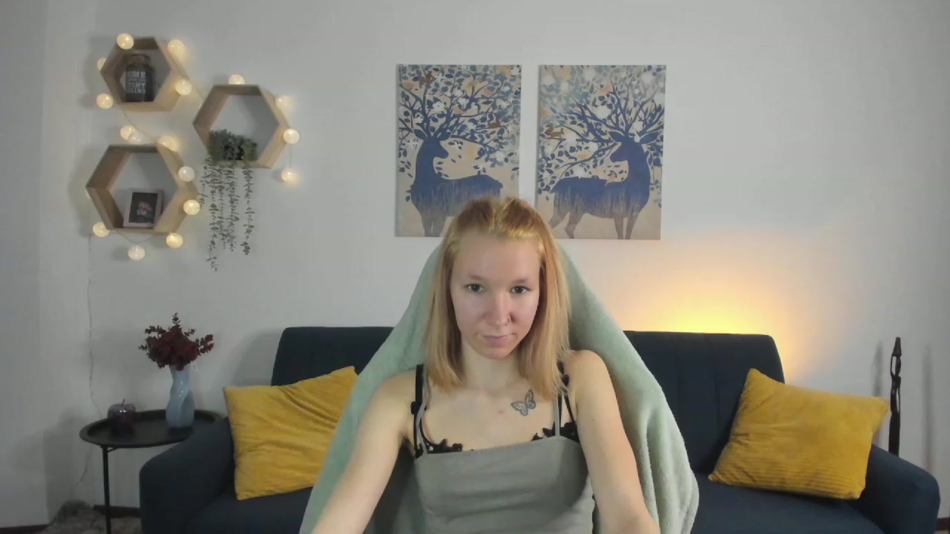 Gallery image thumbnail from Lilly_Love18's myfreecams stream on, 03/01/2023, 15:34 image 11 of 20