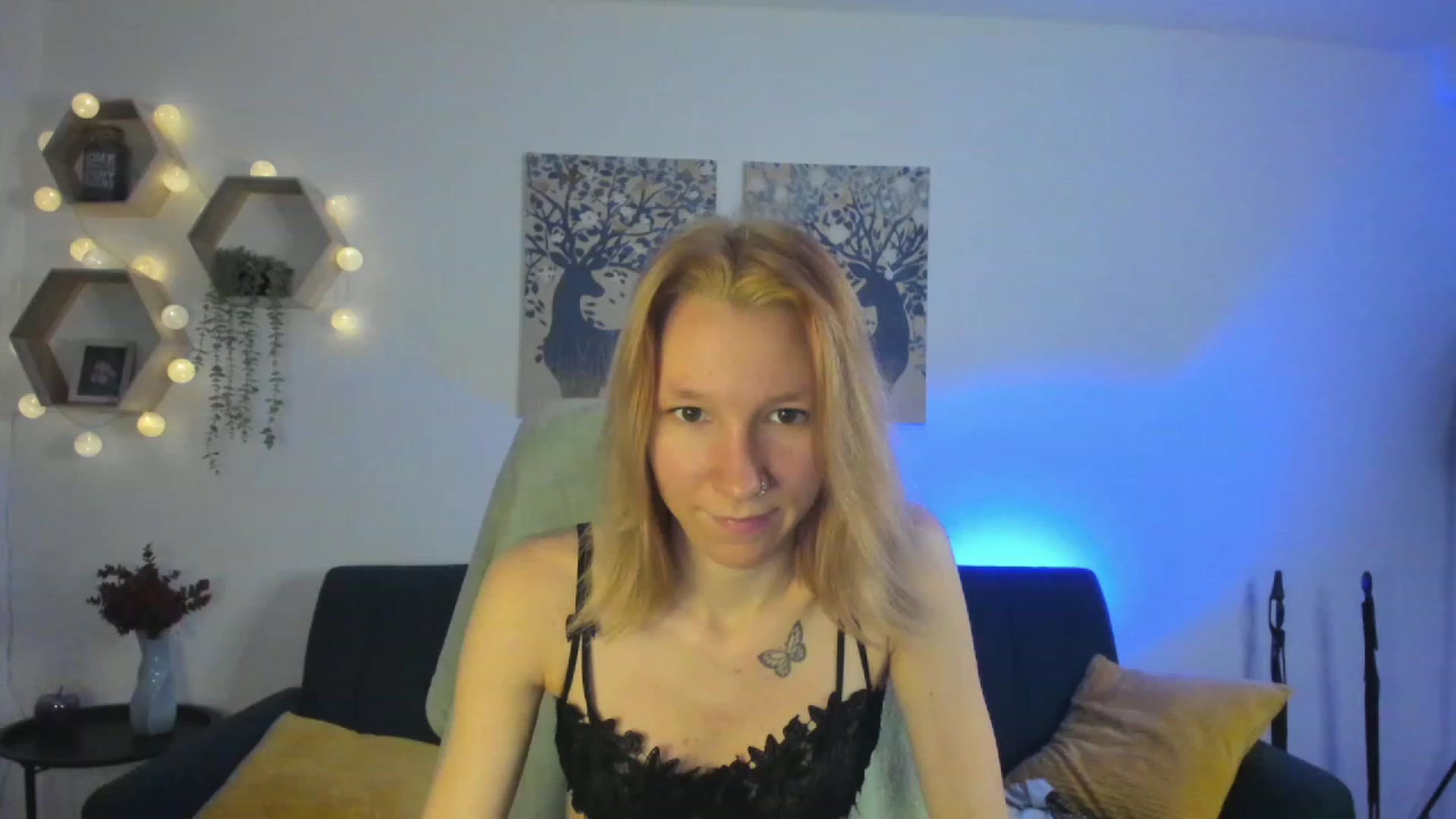 Gallery image thumbnail from Lilly_Love18's myfreecams stream on, 03/02/2023, 16:16 image 20 of 20