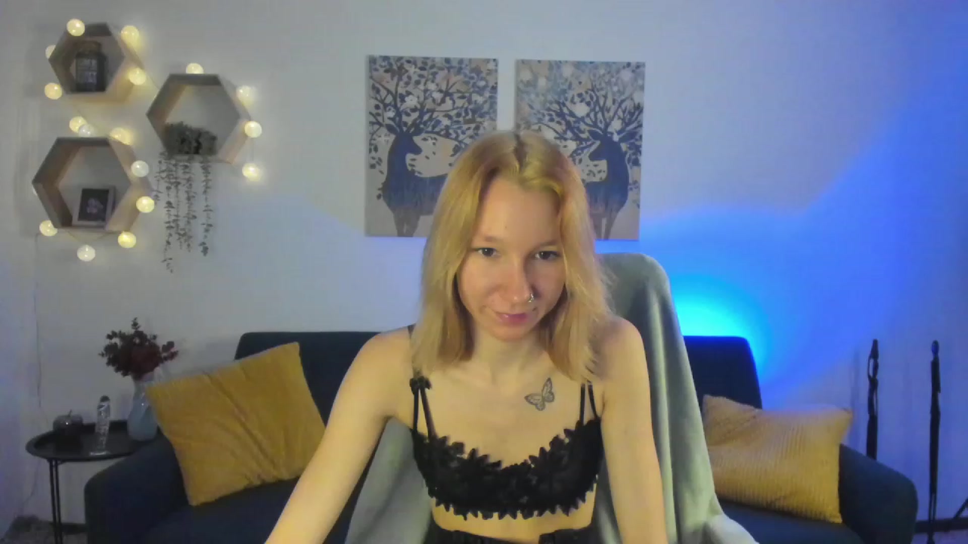 Gallery image thumbnail from Lilly_Love18's myfreecams stream on, 03/06/2023, 15:59 image 12 of 20
