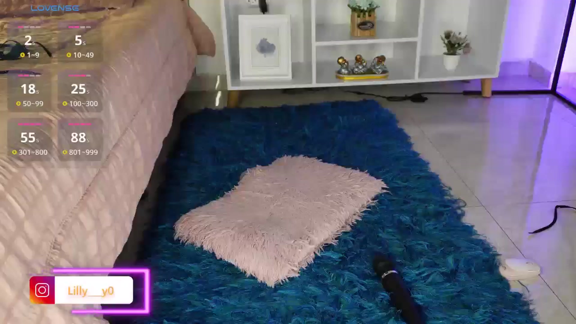 Gallery image thumbnail from Lilly_dollss's myfreecams stream on, 06/06/2025, 18:51 image 6 of 20