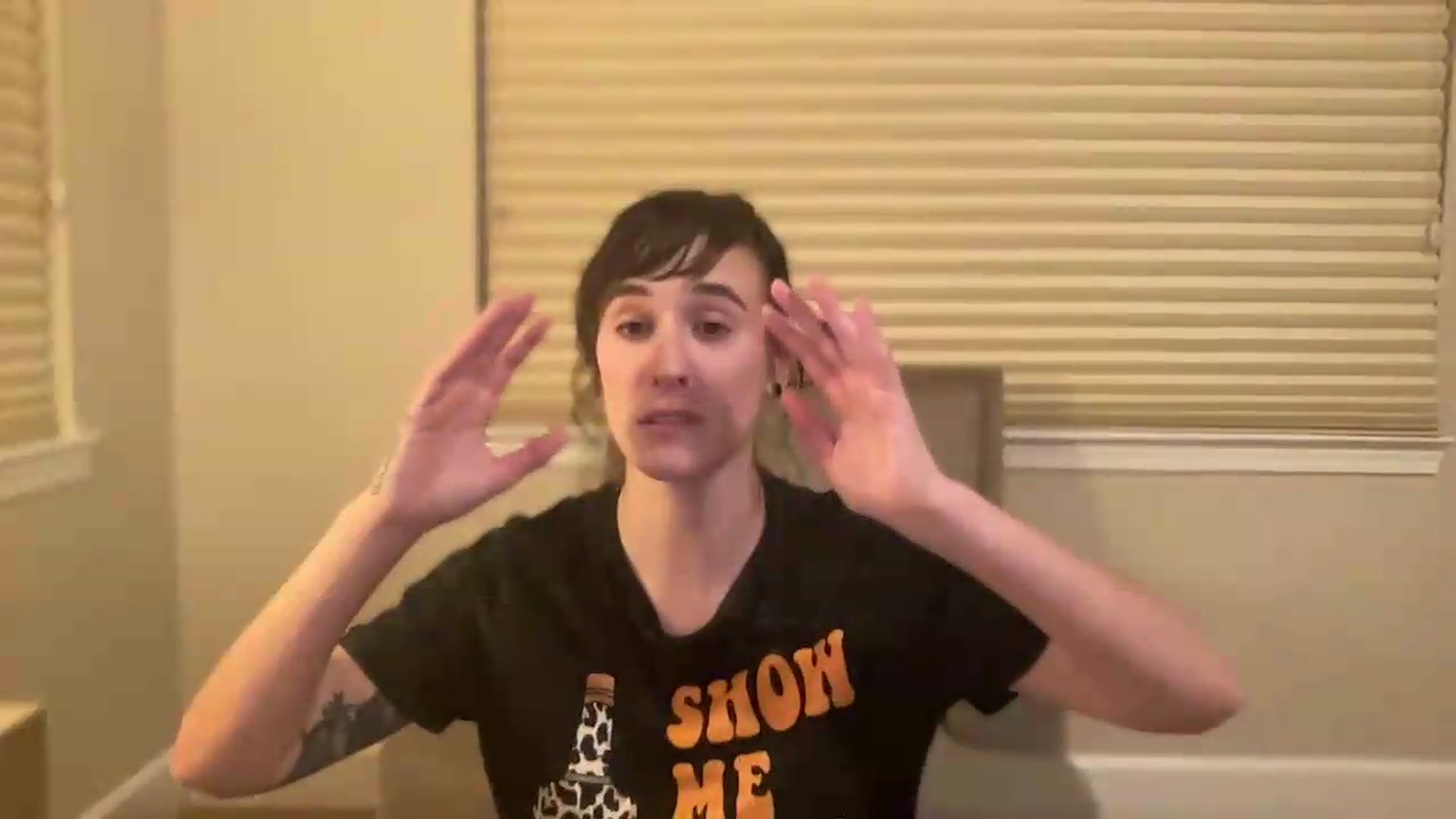 Gallery image thumbnail from Lillysinxx's myfreecams stream on, 08/31/2026, 10:17 image 11 of 20