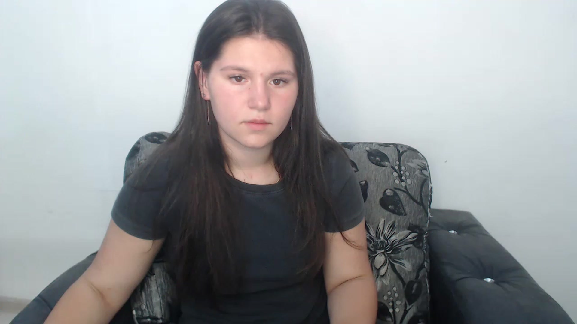 Gallery image thumbnail from Lillyy_sweet's myfreecams stream on, 08/19/2023, 12:36 image 19 of 20