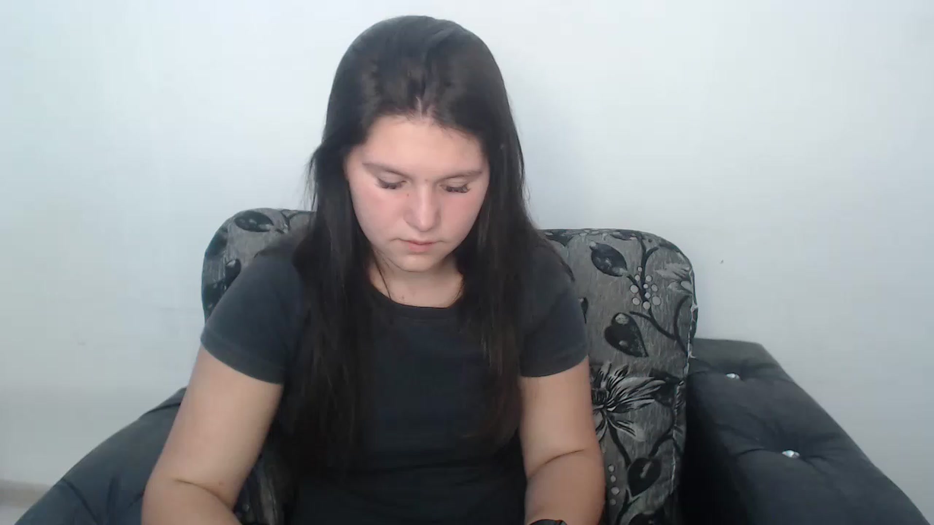Gallery image thumbnail from Lillyy_sweet's myfreecams stream on, 08/19/2023, 12:36 image 8 of 20