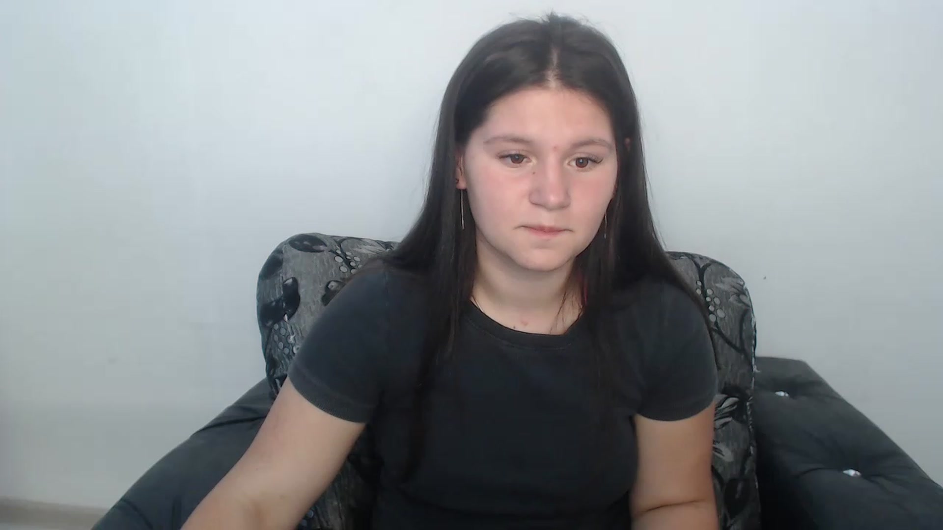 Gallery image thumbnail from Lillyy_sweet's myfreecams stream on, 08/19/2023, 12:56 image 13 of 20