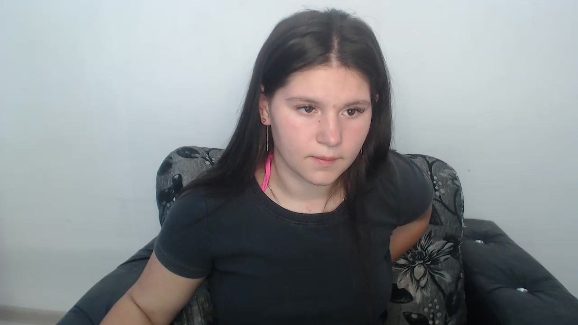 Gallery image thumbnail from Lillyy_sweet's myfreecams stream on, 08/19/2023, 12:56 image 2 of 20