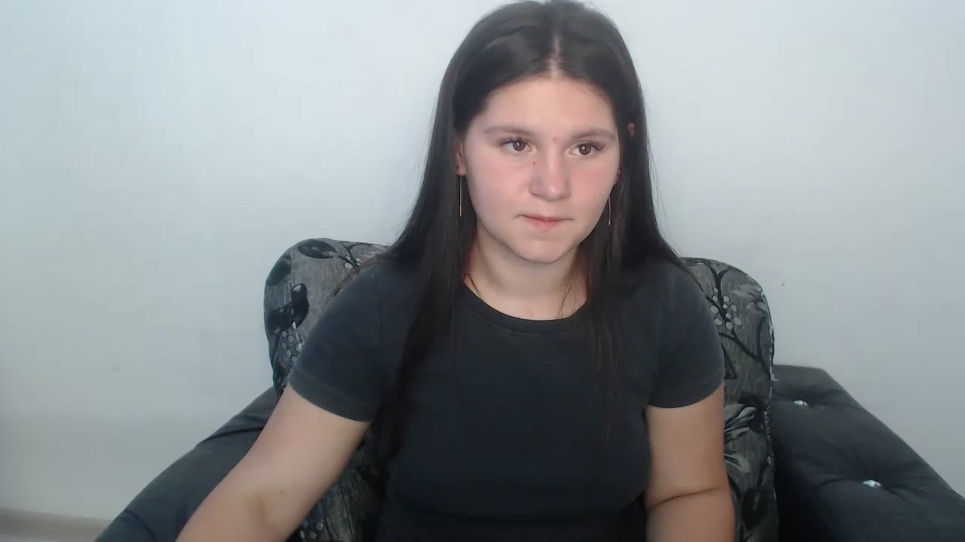 Gallery image thumbnail from Lillyy_sweet's myfreecams stream on, 08/19/2023, 12:56 image 9 of 20