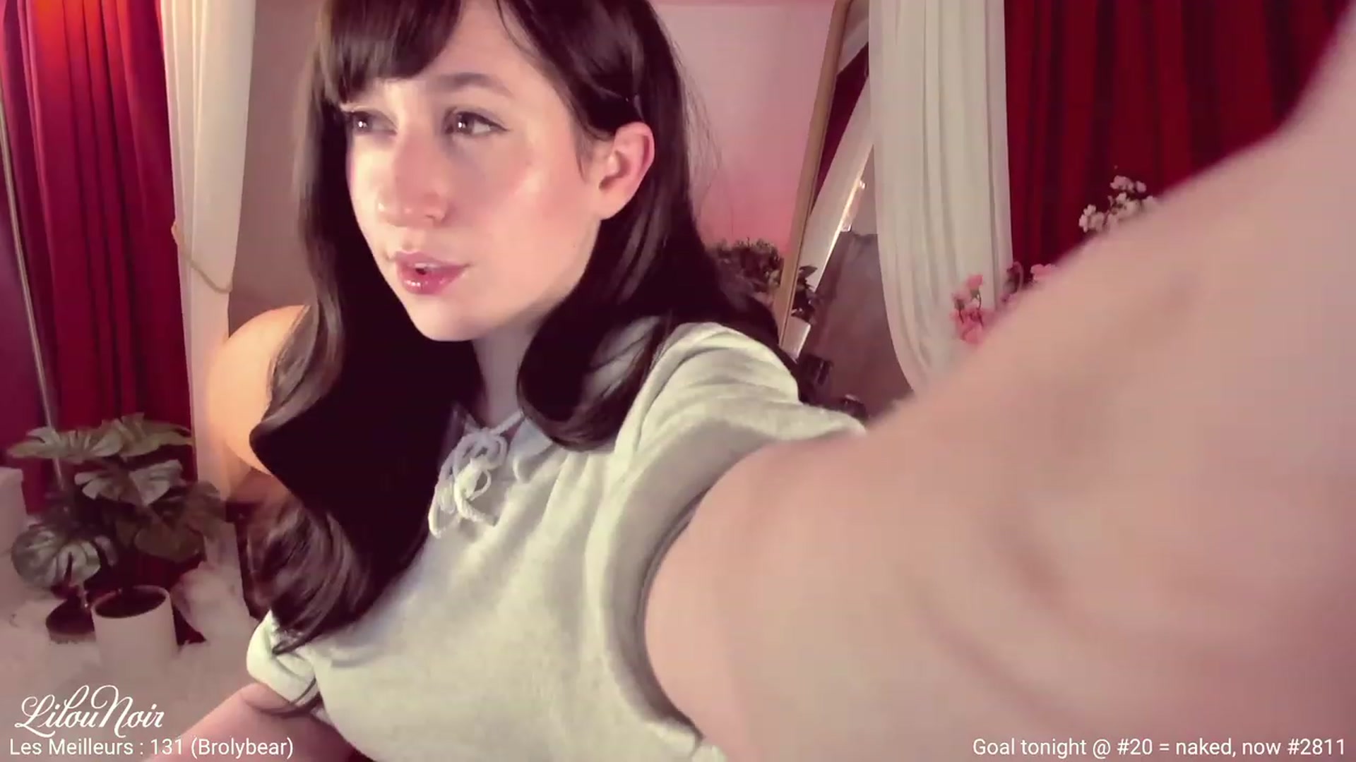 Gallery image thumbnail from LilouNoir's myfreecams stream on, 12/03/2022, 07:35 image 11 of 20
