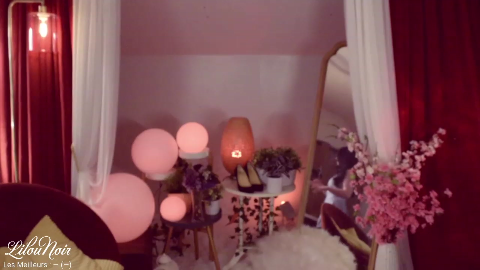 Gallery image thumbnail from LilouNoir's myfreecams stream on, 12/09/2022, 05:12 image 12 of 20