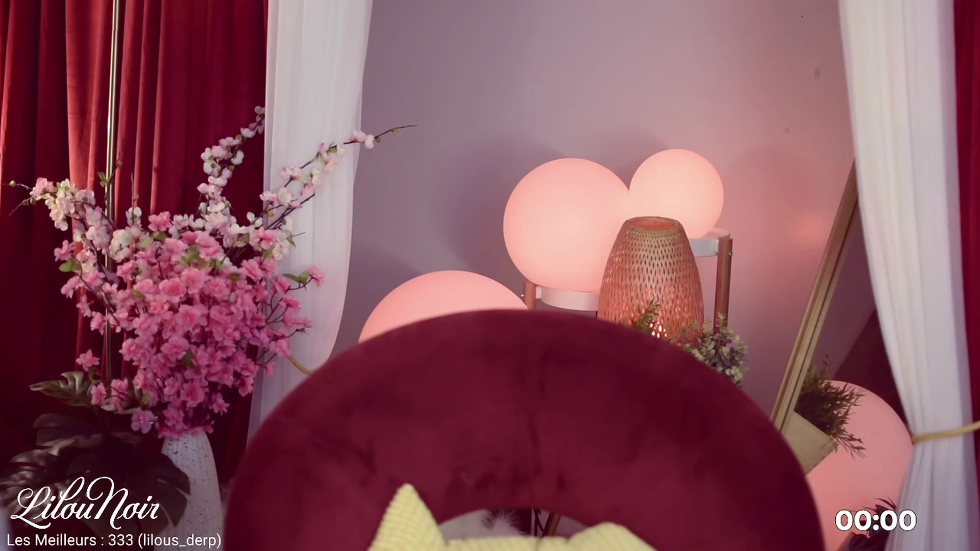 Gallery image thumbnail from LilouNoir's myfreecams stream on, 12/15/2022, 06:52 image 20 of 20