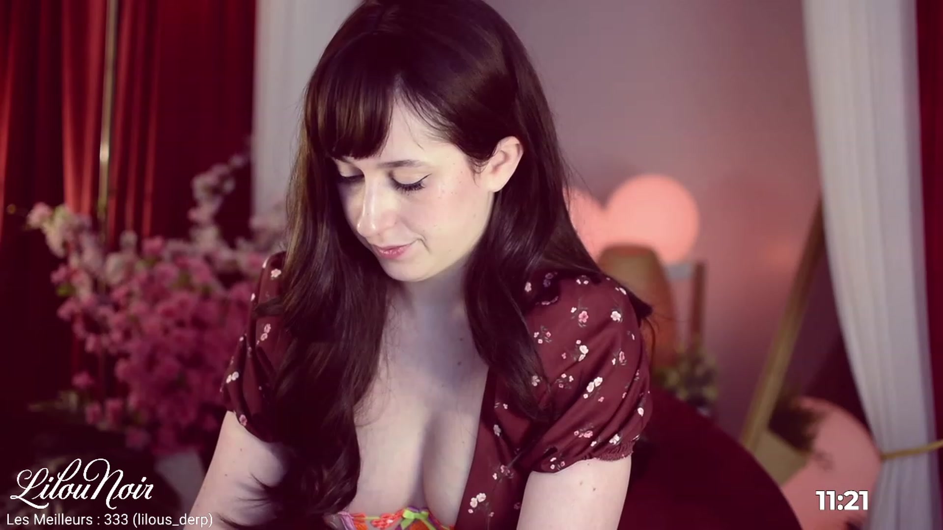 Gallery image thumbnail from LilouNoir's myfreecams stream on, 12/15/2022, 06:52 image 17 of 20