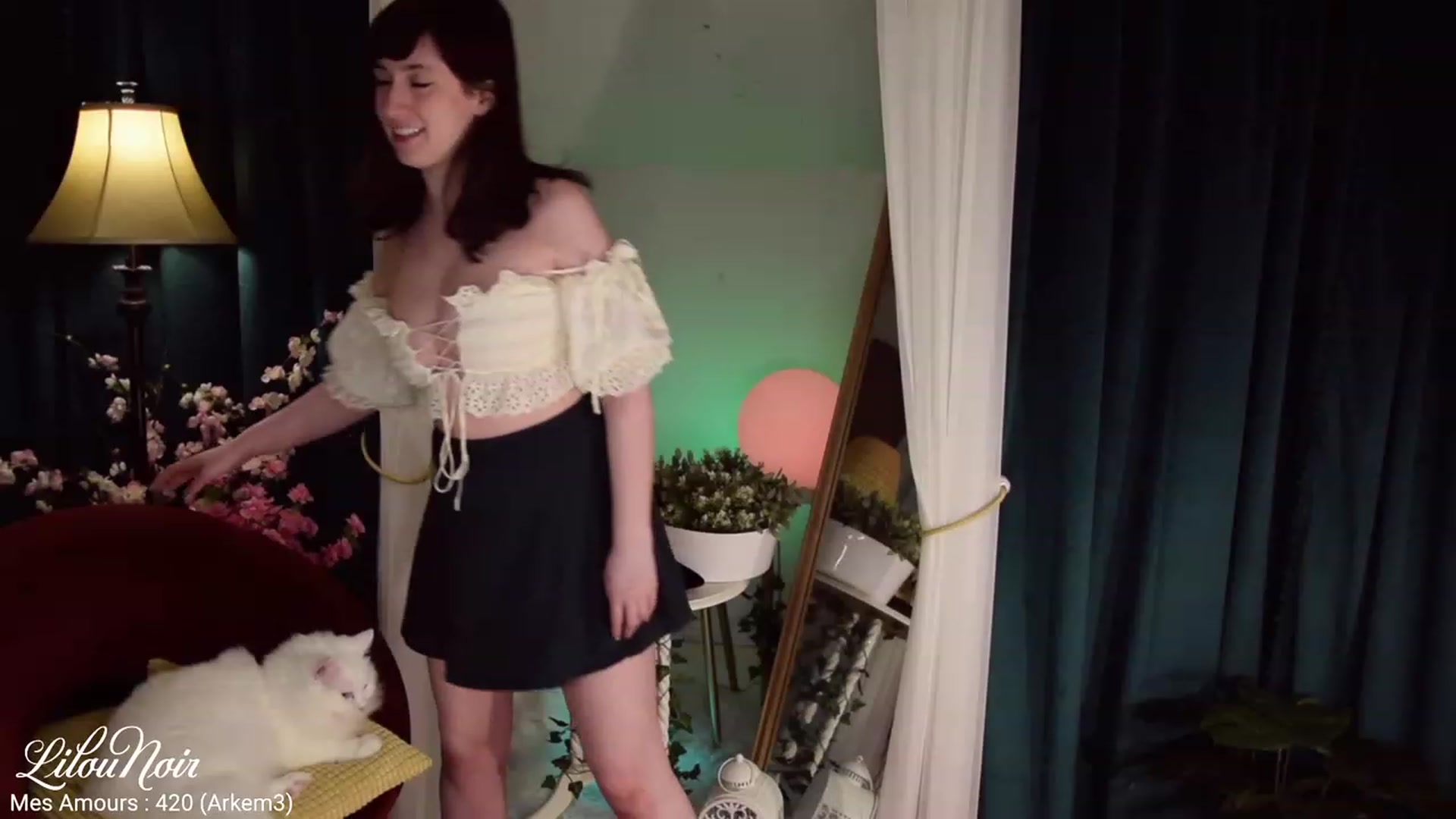 Gallery image thumbnail from LilouNoir's myfreecams stream on, 08/10/2023, 06:13 image 4 of 20