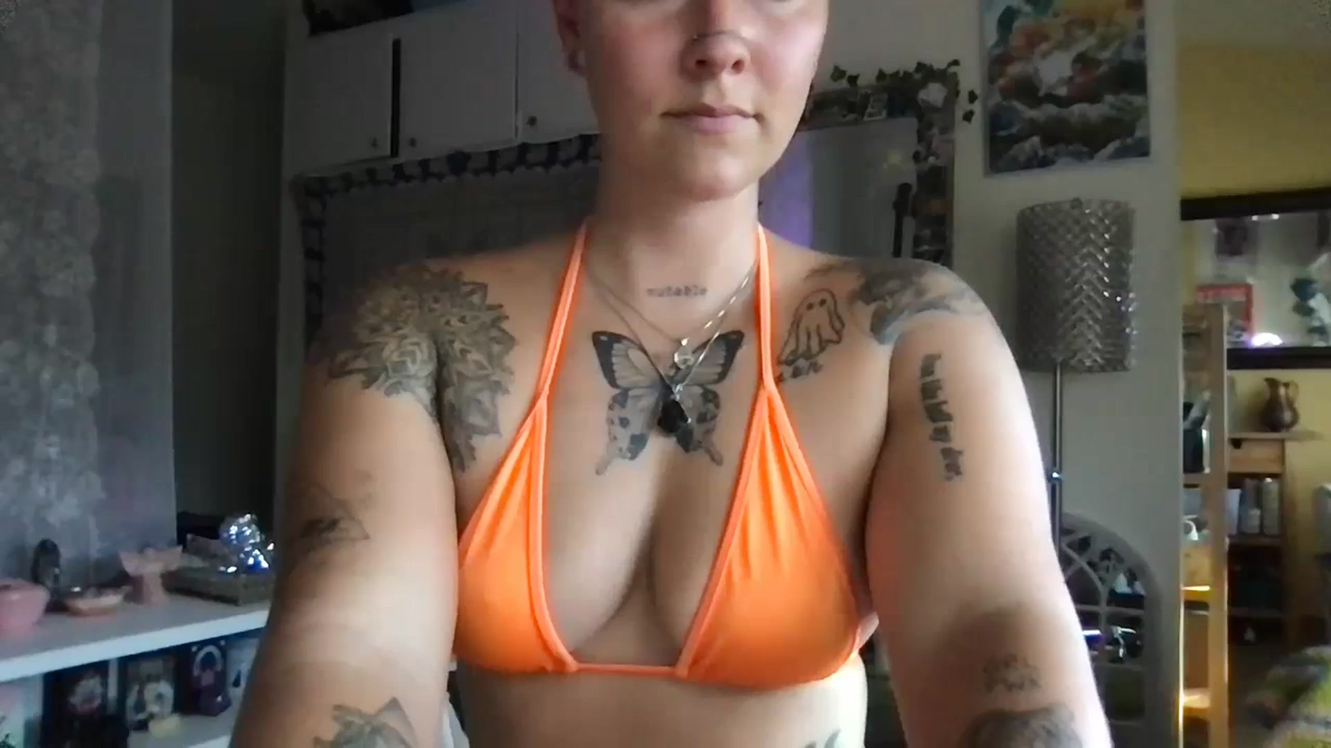 Gallery image thumbnail from Lilpeachy's myfreecams stream on, 08/22/2023, 24:25 image 19 of 20