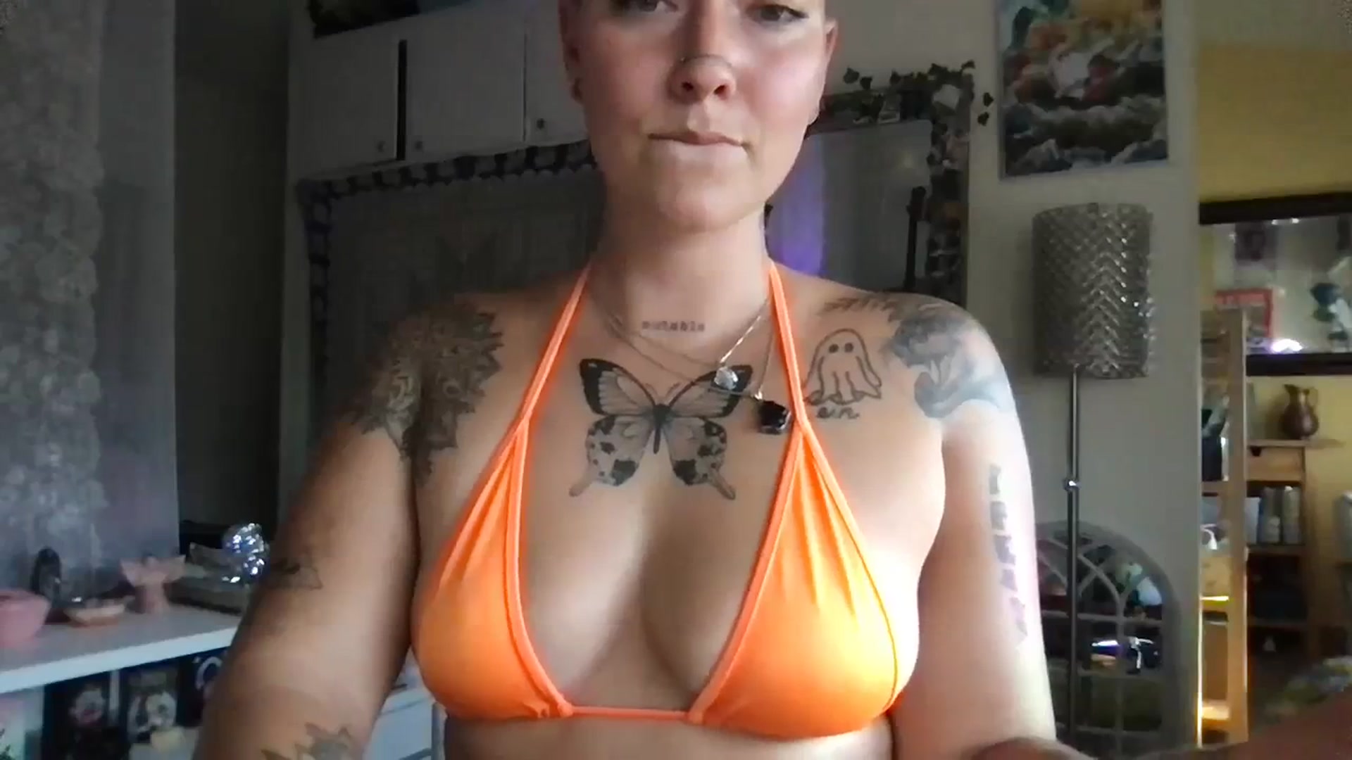 Gallery image thumbnail from Lilpeachy's myfreecams stream on, 08/22/2023, 24:32 image 13 of 20