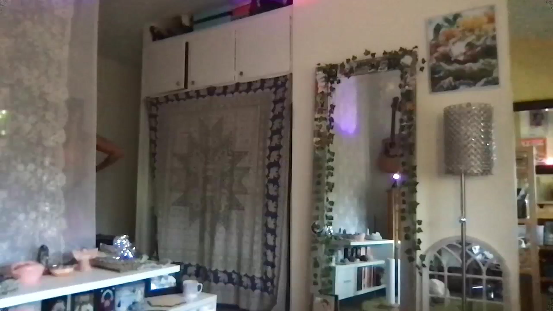 Gallery image thumbnail from Lilpeachy's myfreecams stream on, 08/22/2023, 24:32 image 3 of 20