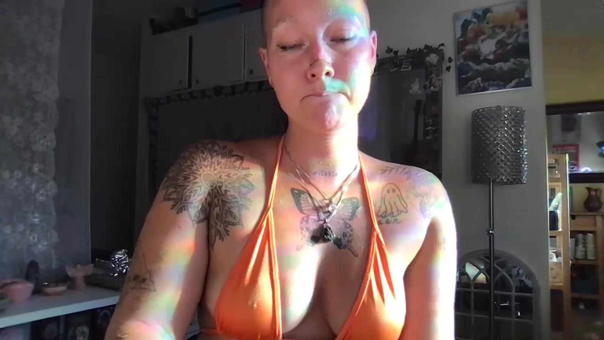 Gallery image thumbnail from Lilpeachy's myfreecams stream on, 08/22/2023, 02:19 image 2 of 20