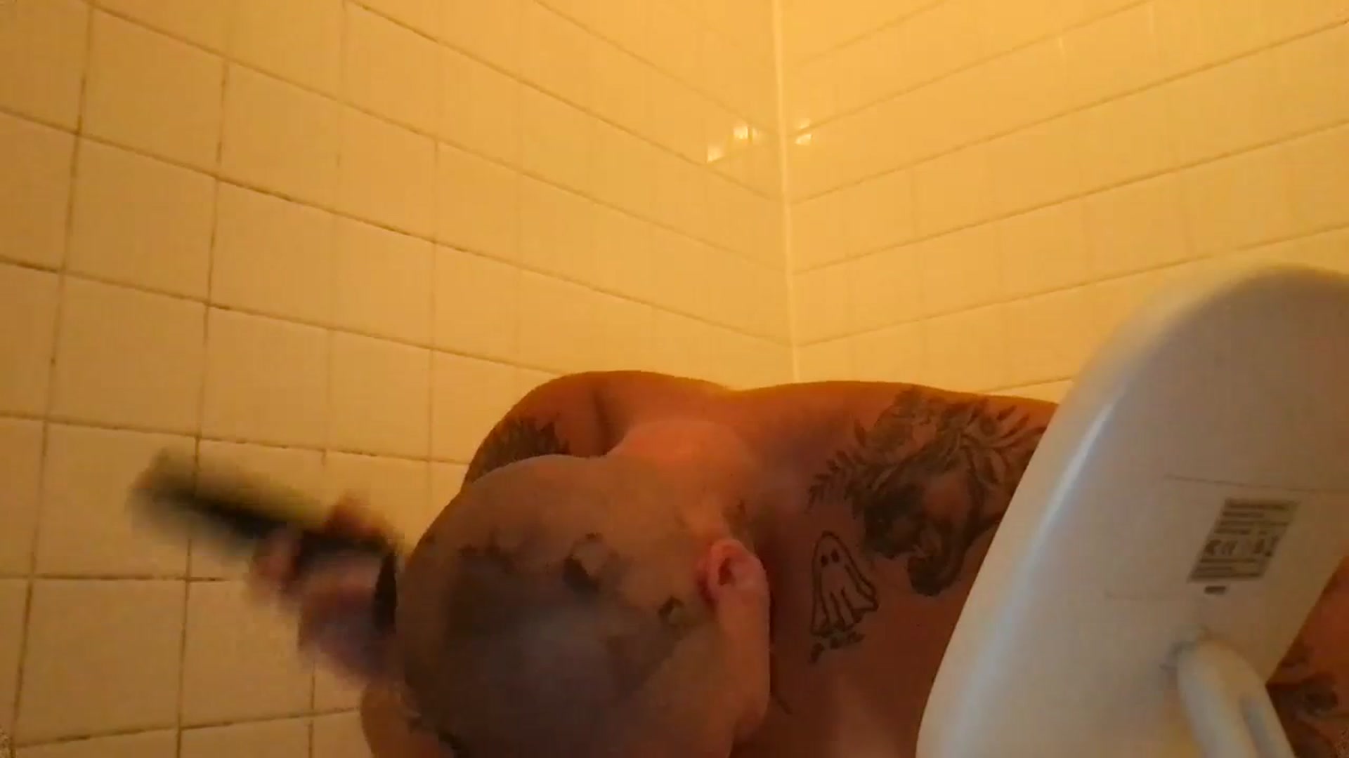 Gallery image thumbnail from Lilpeachy's myfreecams stream on, 08/22/2023, 02:19 image 14 of 20