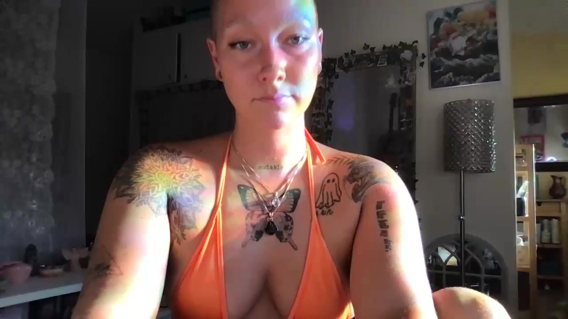 Gallery image thumbnail from Lilpeachy's myfreecams stream on, 08/22/2023, 02:19 image 1 of 20