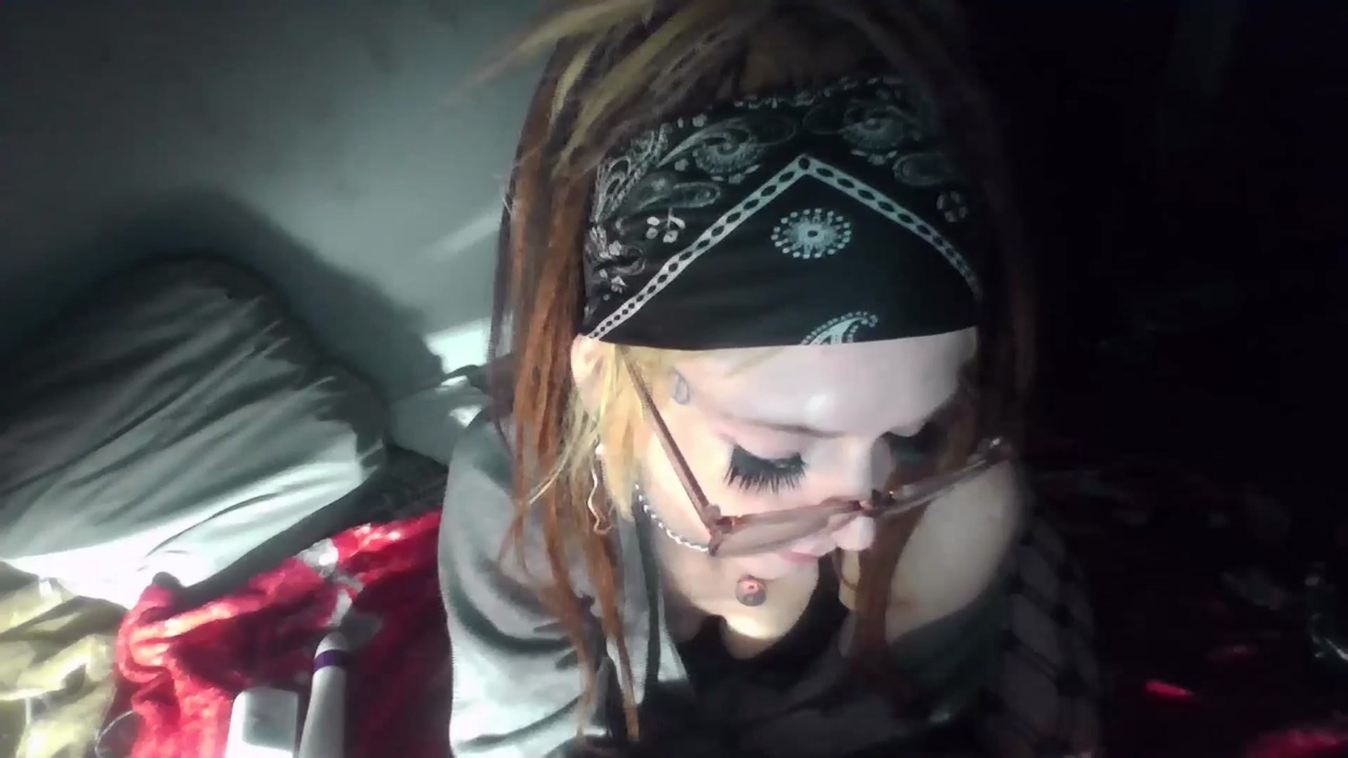 Gallery image thumbnail from LilreD222's myfreecams stream on, 12/25/2025, 13:56 image 13 of 20