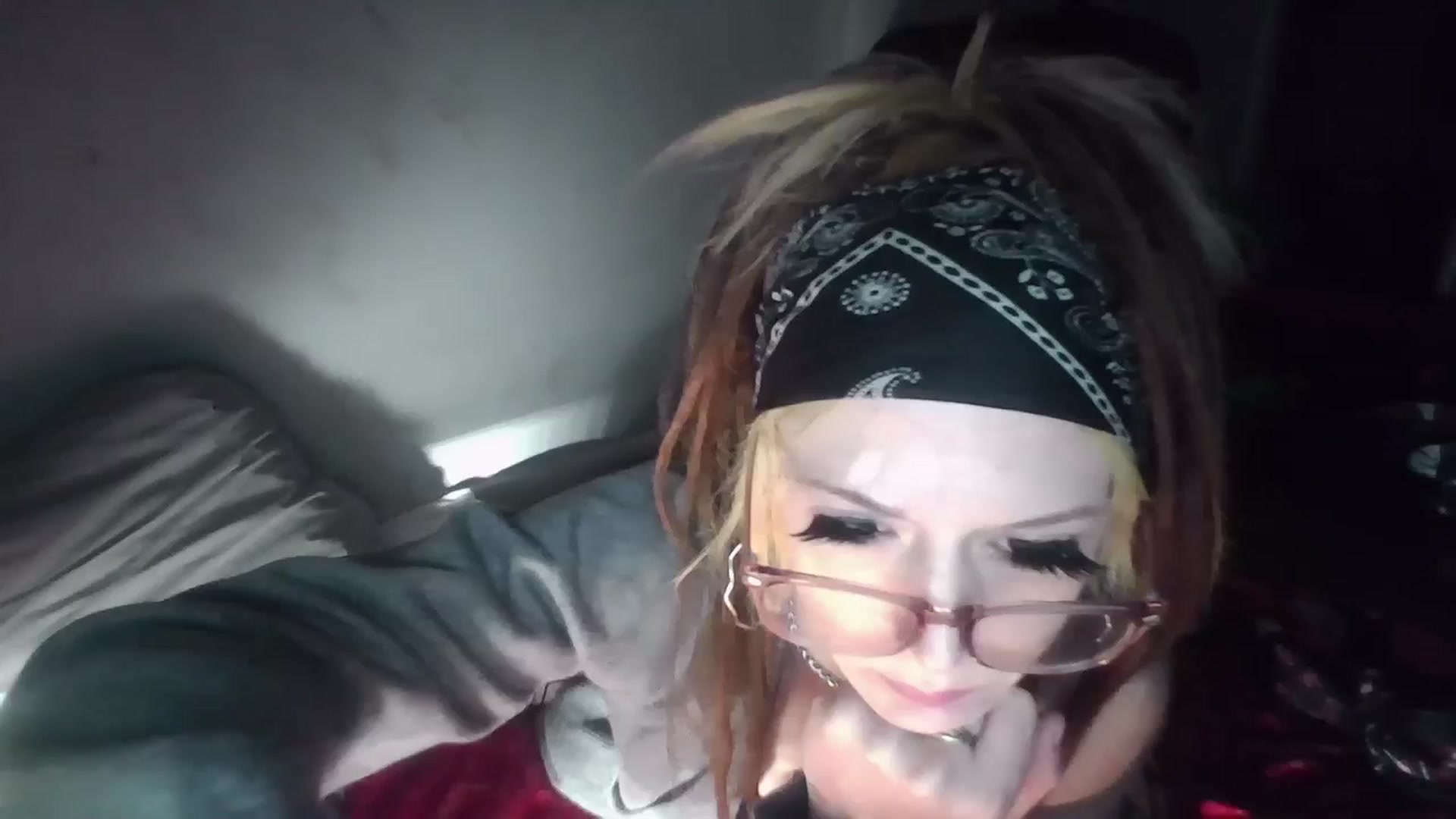 Gallery image thumbnail from LilreD222's myfreecams stream on, 12/25/2025, 13:56 image 17 of 20