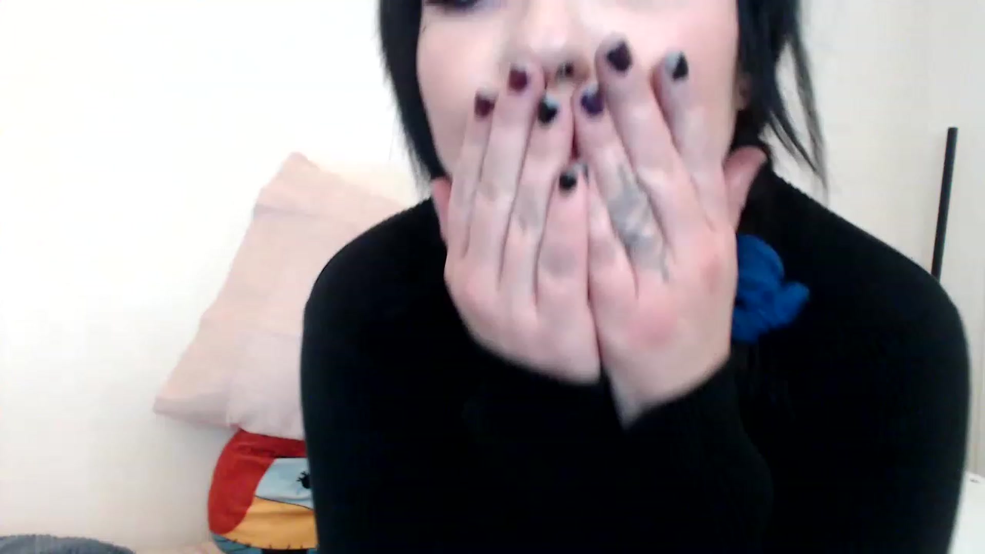 Gallery image thumbnail from Lilskyybby's myfreecams stream on, 07/16/2023, 09:42 image 19 of 20