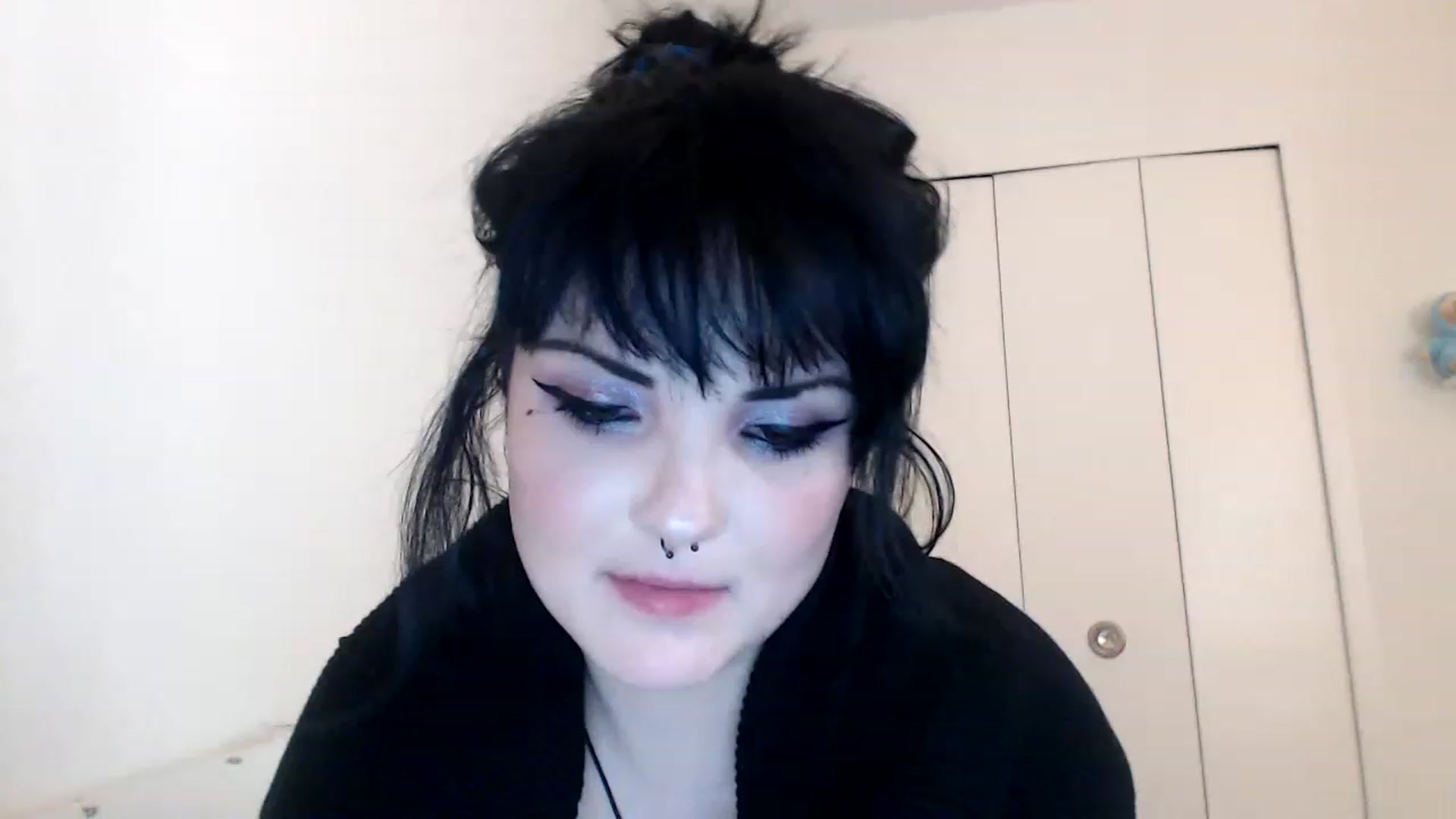 Gallery image thumbnail from Lilskyybby's myfreecams stream on, 07/16/2023, 09:42 image 7 of 20